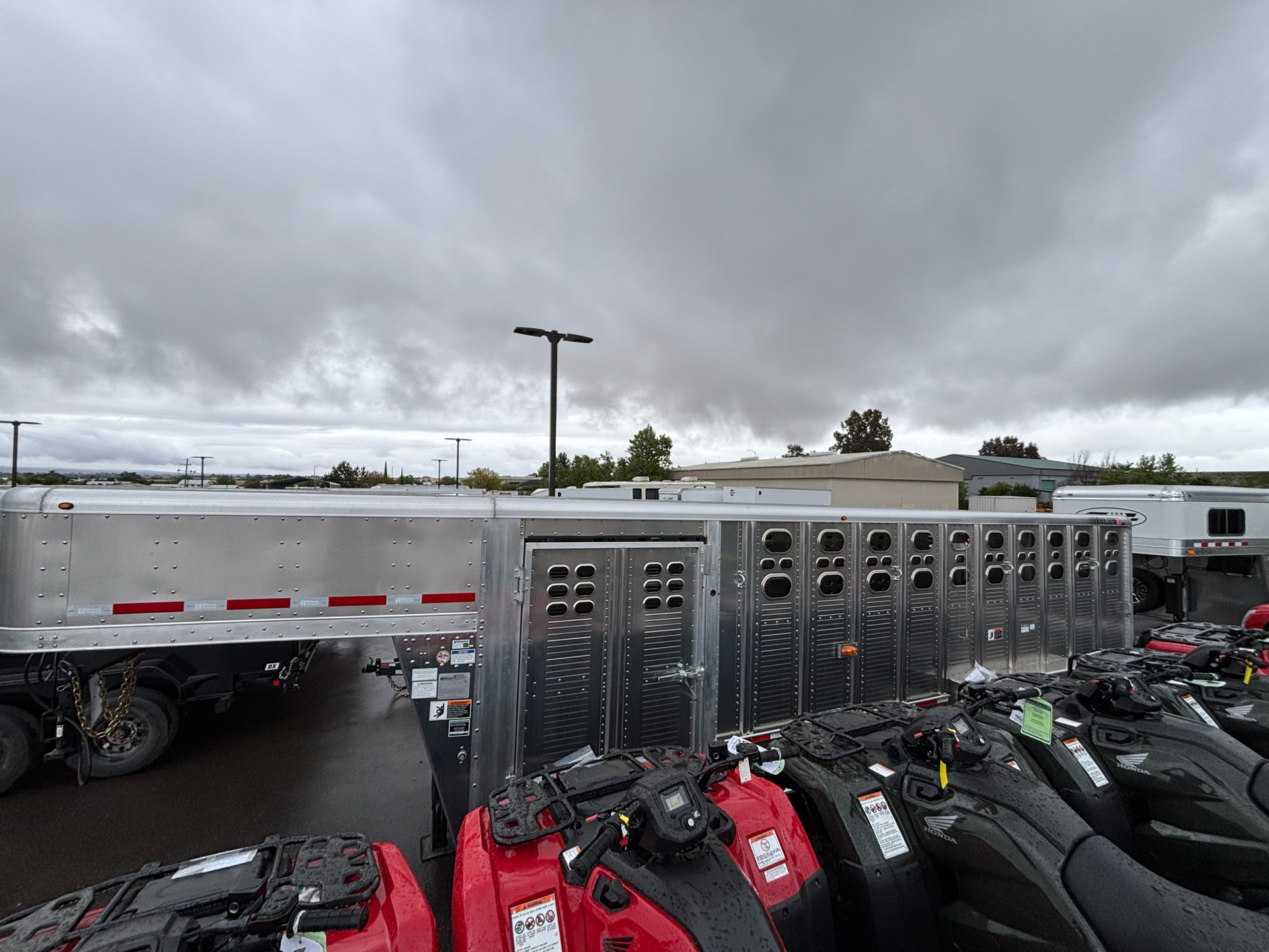2025 Wilson Trailer 7x24 RANCHER PUNCH SIDE in Paso Robles, California - Photo 4