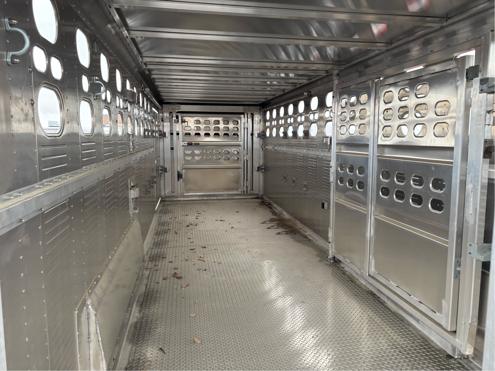 2025 Wilson Trailer 7x24 RANCHER PUNCH SIDE in Paso Robles, California - Photo 8