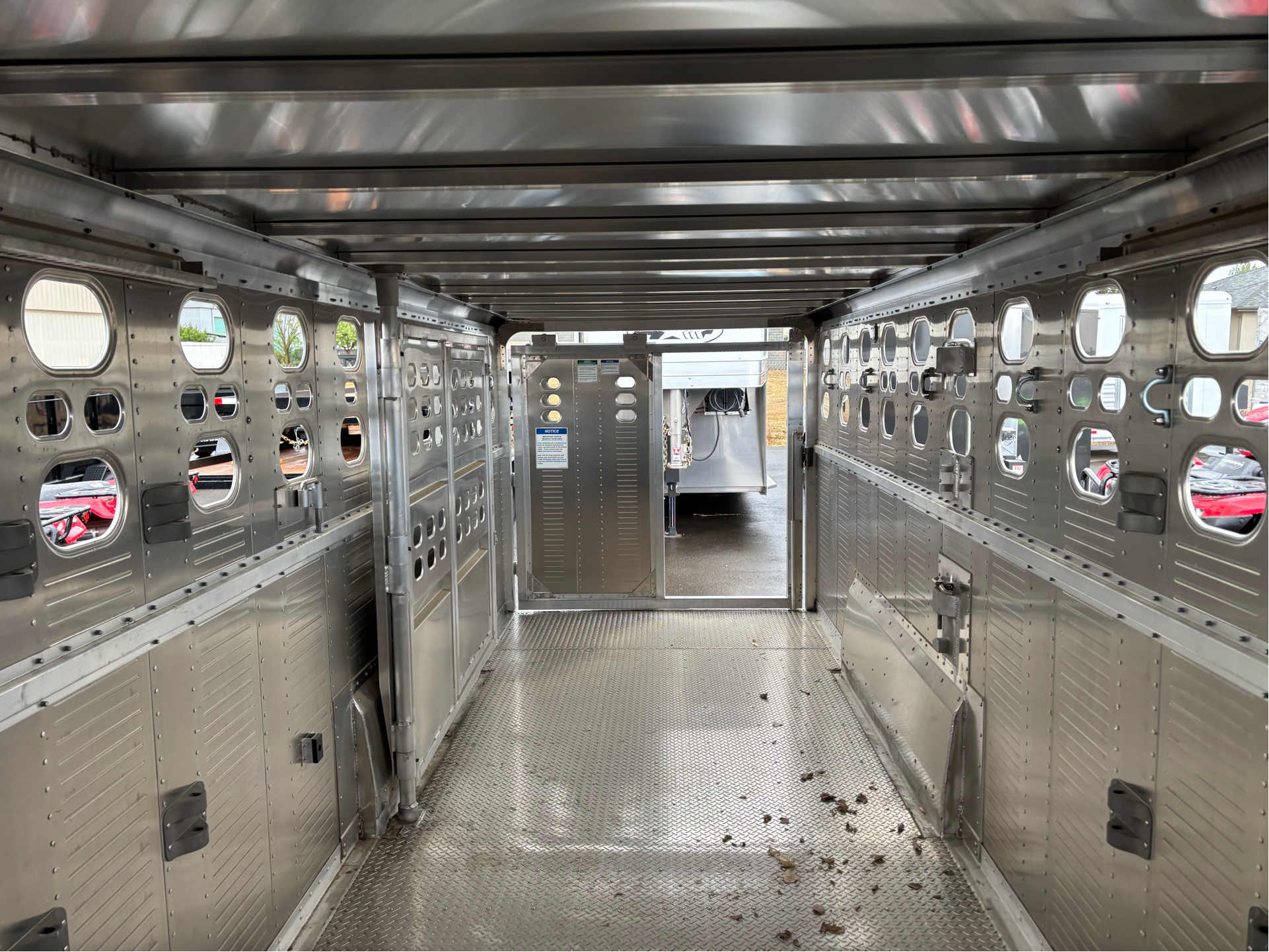 2025 Wilson Trailer 7x24 RANCHER PUNCH SIDE in Paso Robles, California - Photo 10