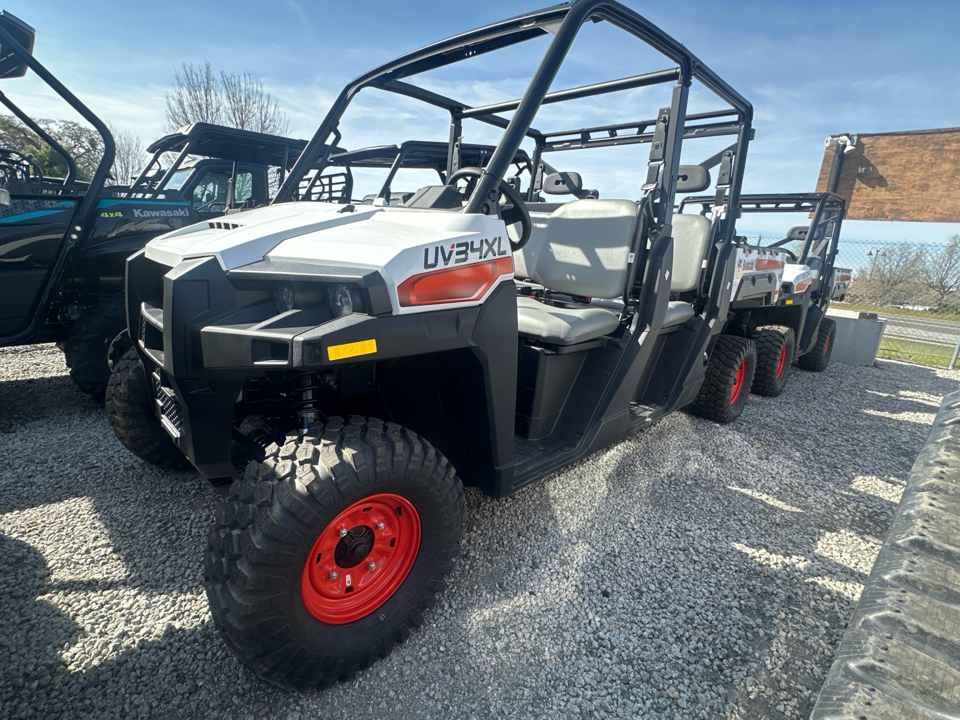 2025 Bobcat UV34XL Gas in Paso Robles, California - Photo 1