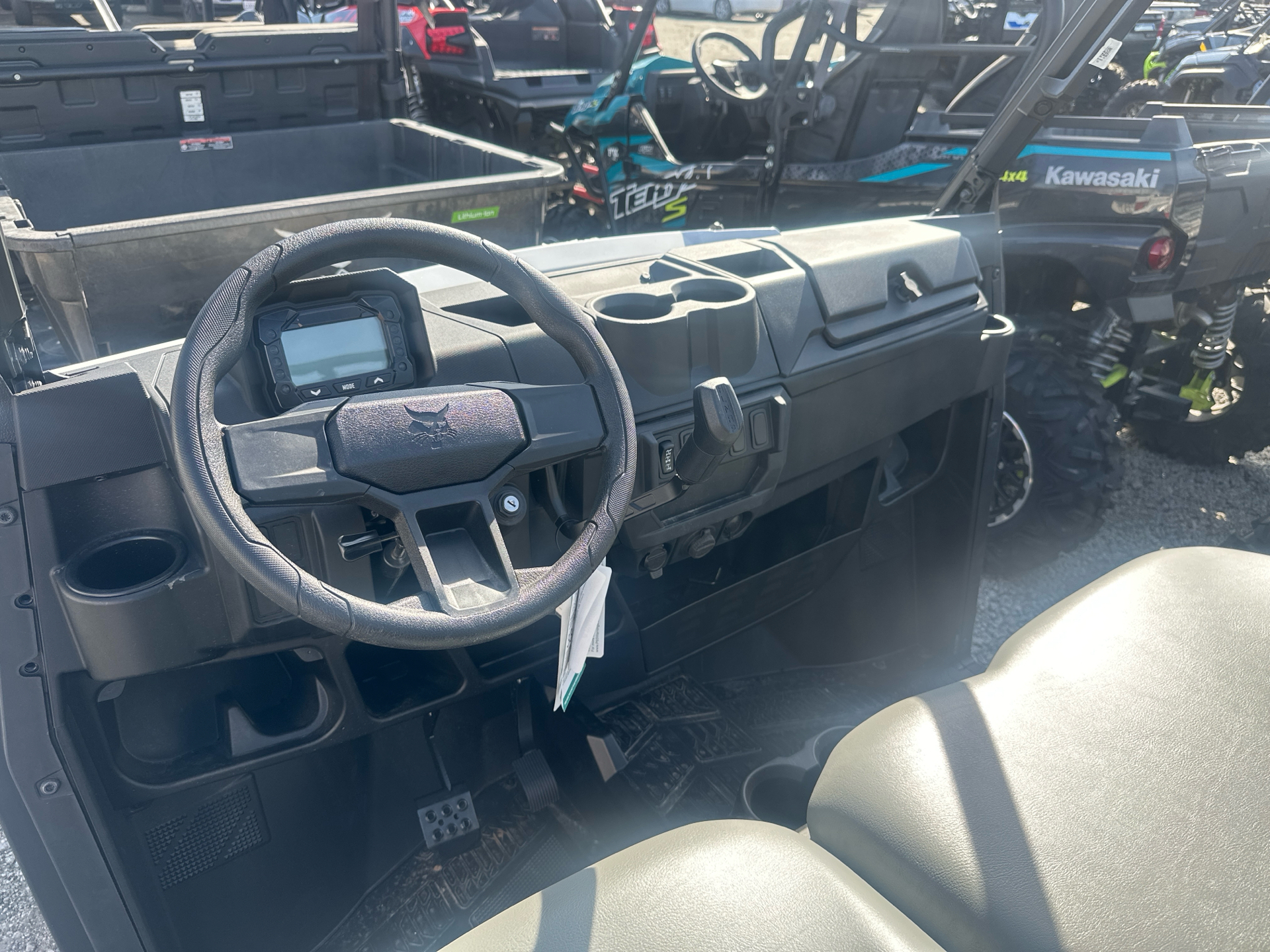 2025 Bobcat UV34XL Gas in Paso Robles, California - Photo 5