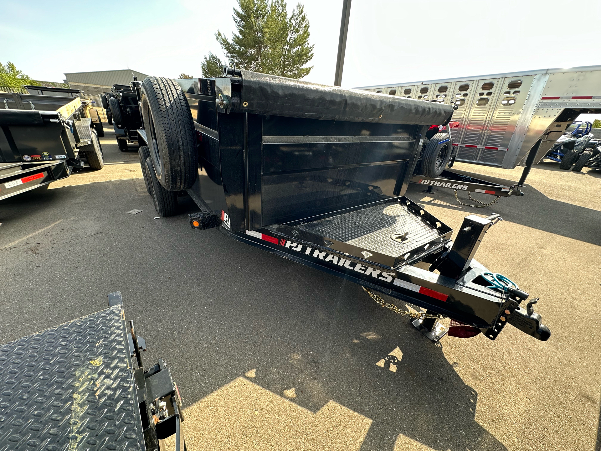 2025 PJ Trailers 7x14x3 DUMP DM 14K in Paso Robles, California - Photo 2