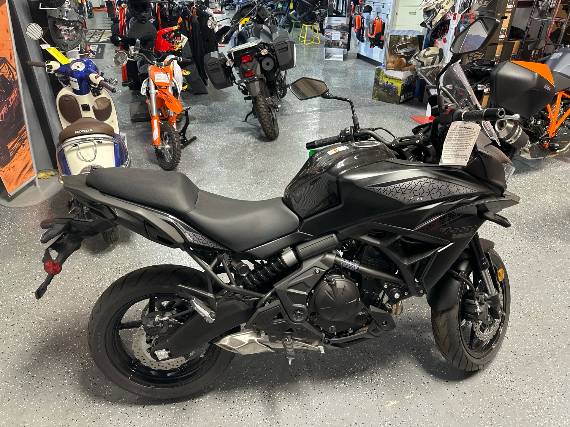 2023 Kawasaki Versys 650 LT in Paso Robles, California - Photo 2