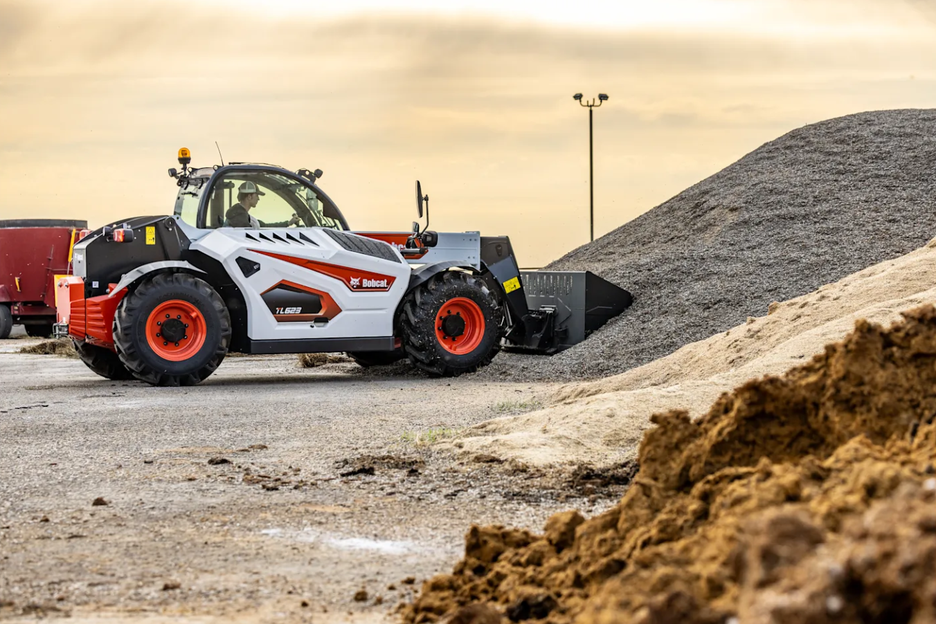 2025 Bobcat TL623 TELEHANDLER in Paso Robles, California - Photo 3