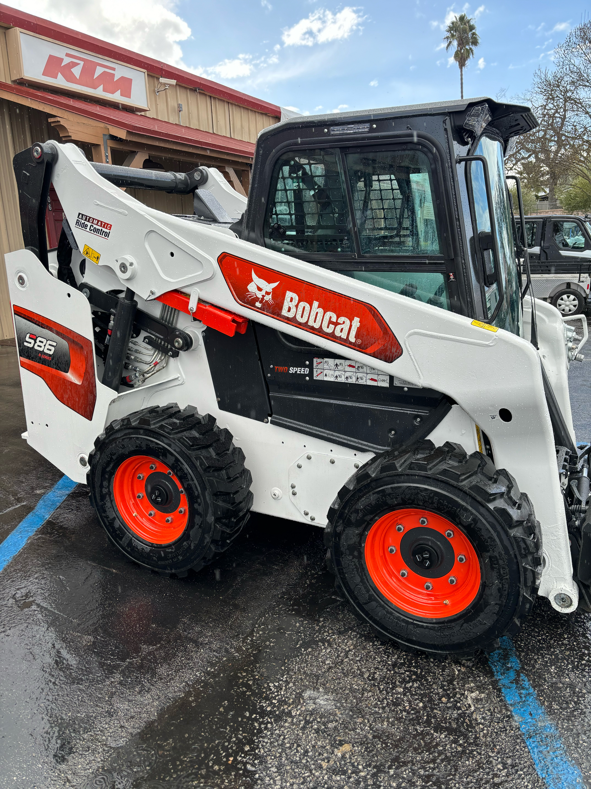 2024 Bobcat S86 Skid-Steer Loader in Paso Robles, California - Photo 11