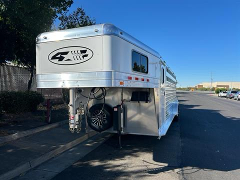2025 4-STAR TRAILERS 7X24 DELUXE STOCK GN TRAILER in Paso Robles, California - Photo 3