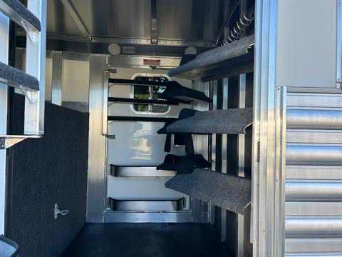 2025 4-STAR TRAILERS 7X24 DELUXE STOCK GN TRAILER in Paso Robles, California - Photo 9
