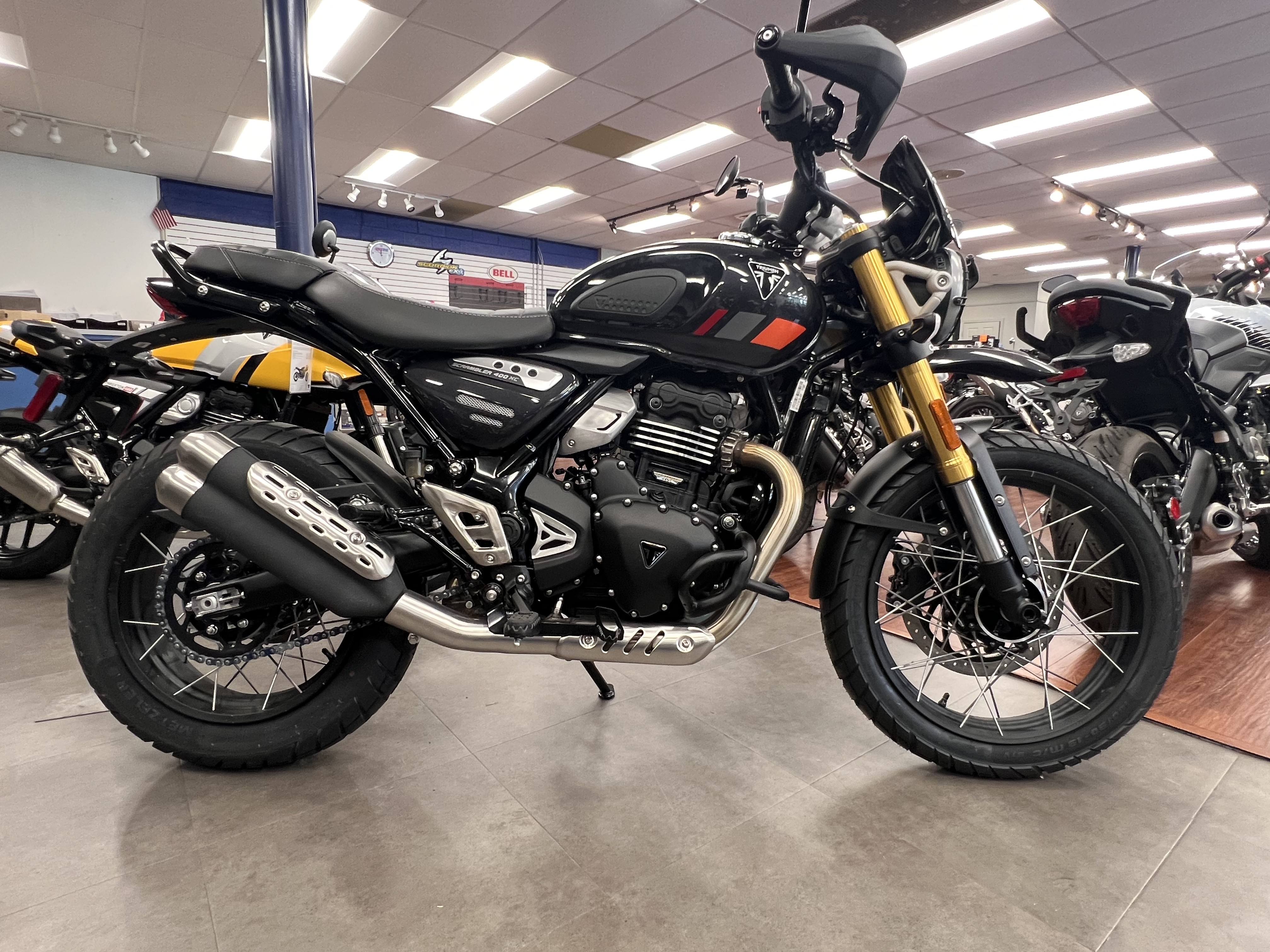 2026 Triumph Scrambler 400 XC 1