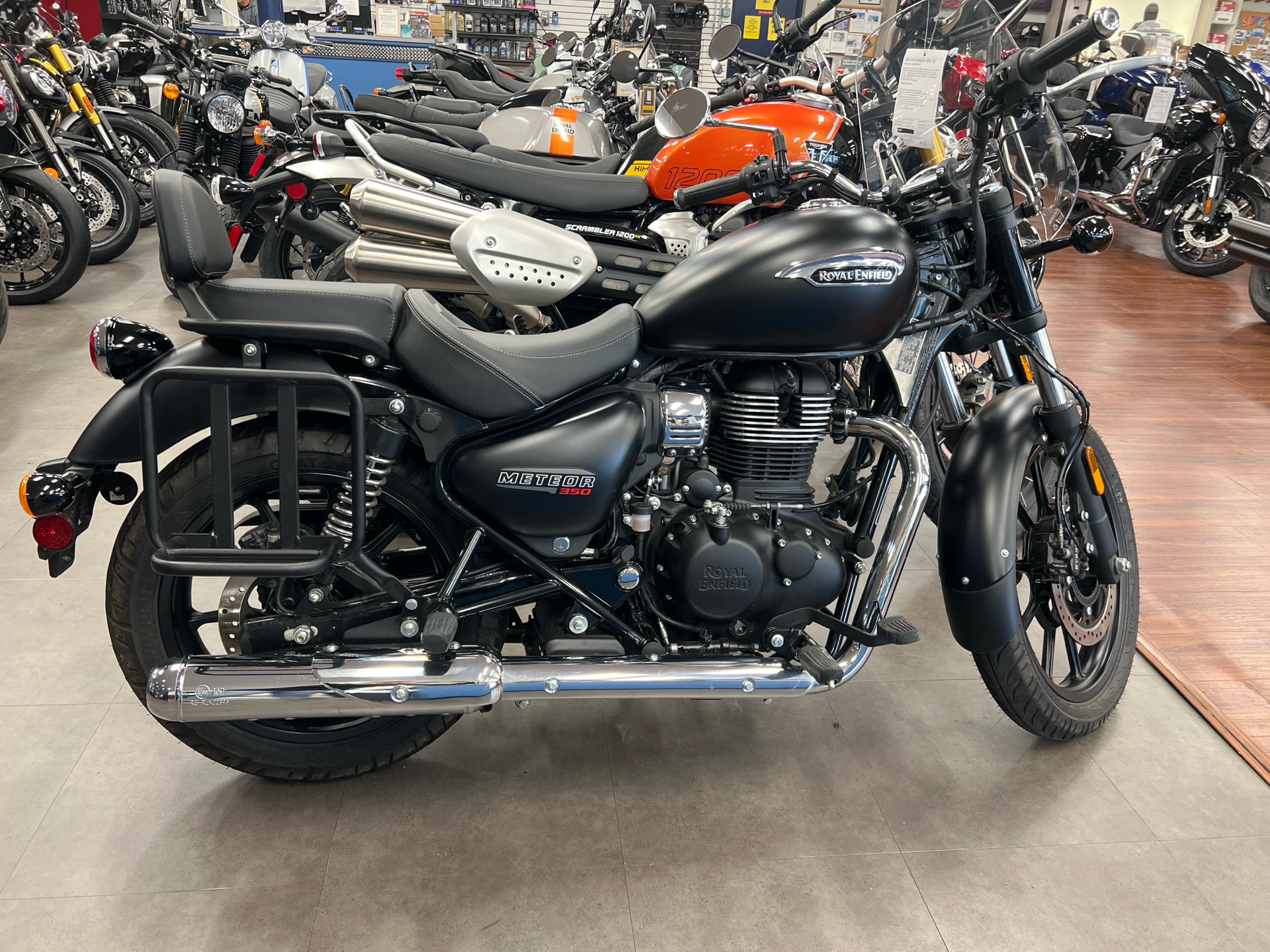 Royal Enfield Meteor 350 Scrambler 350 Stellar Black Re Meteor