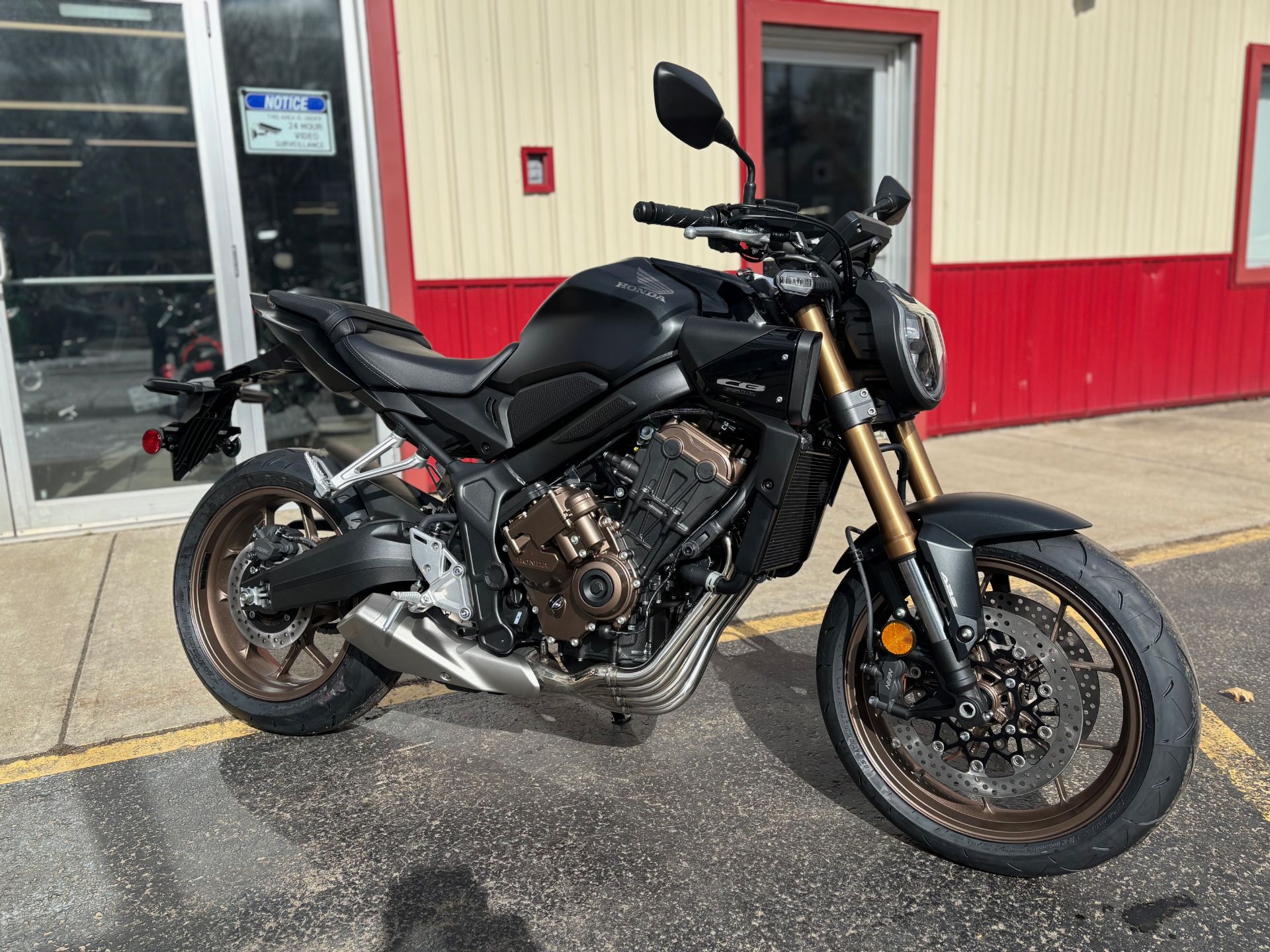 2026 Honda CB650R E-Clutch 1
