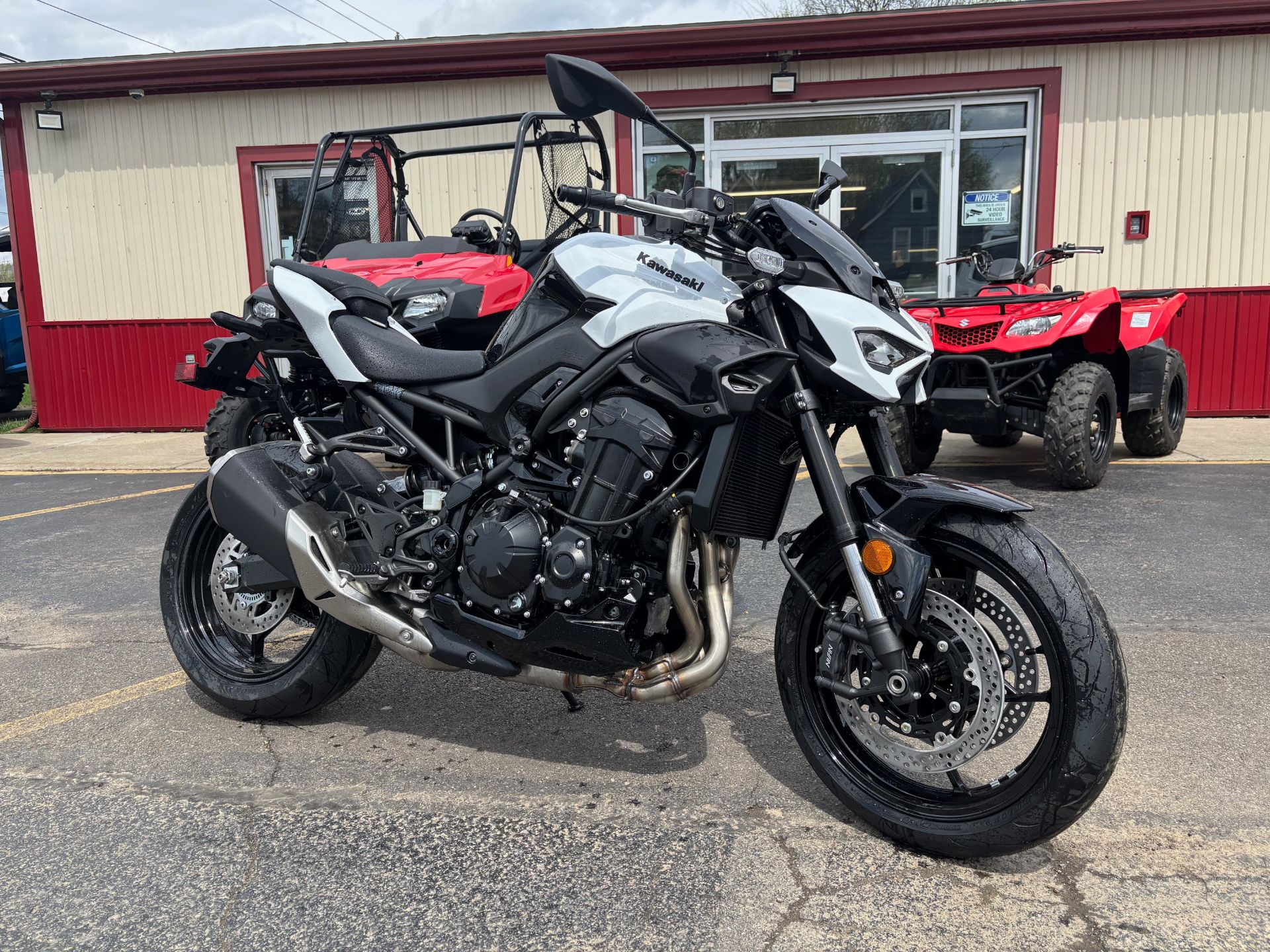 2026 Kawasaki Z900 ABS 1