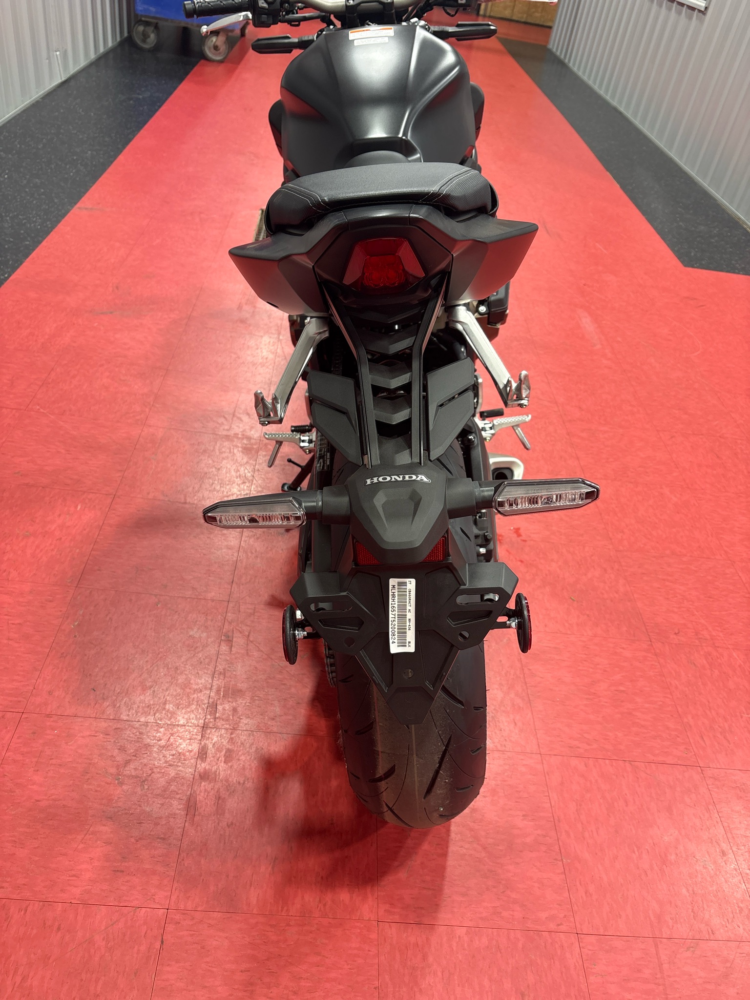 2026 Honda CB650R E-Clutch 4
