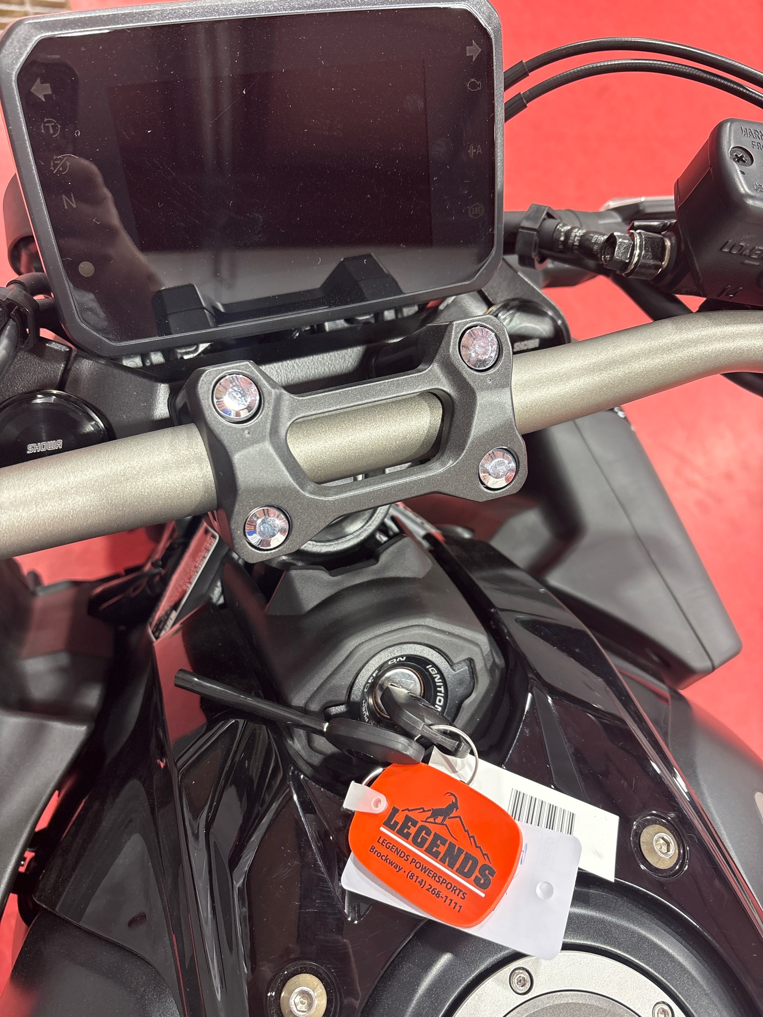 2026 Honda CB650R E-Clutch 9