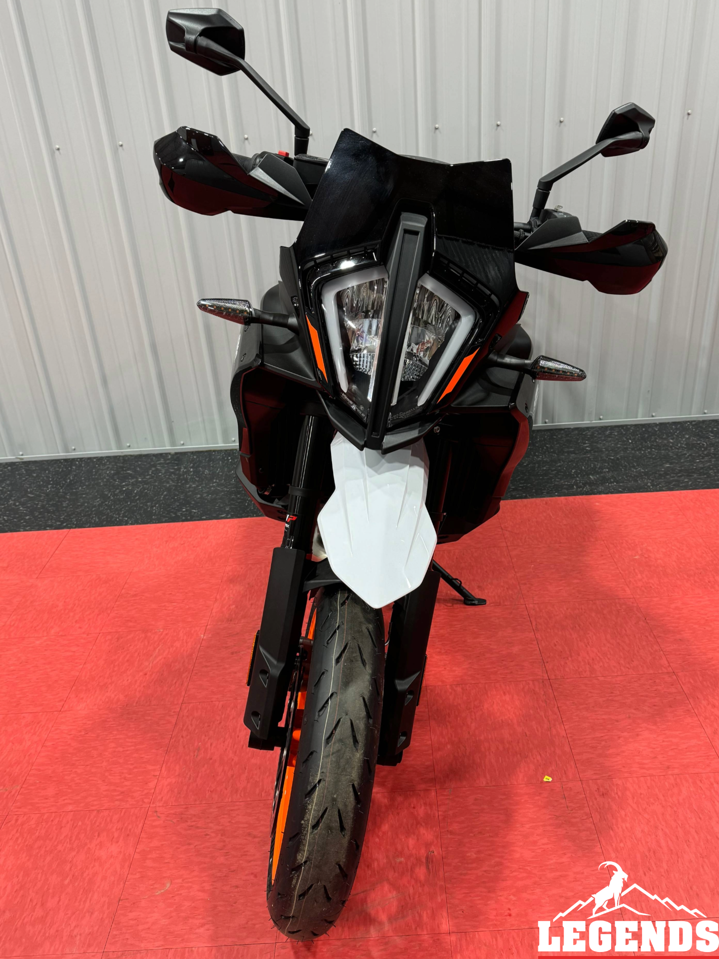2024 KTM 890 SMT 5
