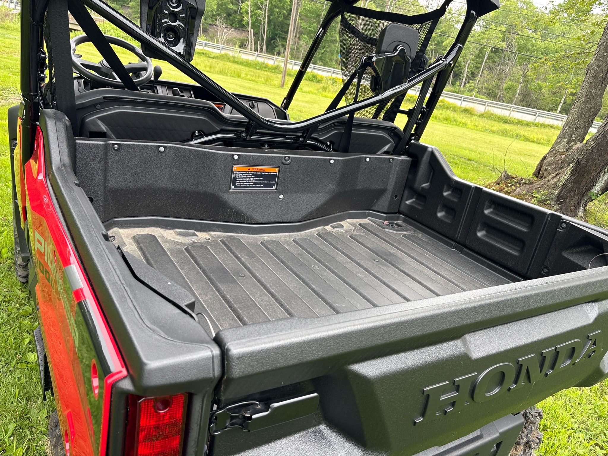 2025 Honda Pioneer 1000 Deluxe 3