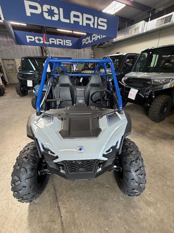 2026 Polaris RZR 200 EFI 4