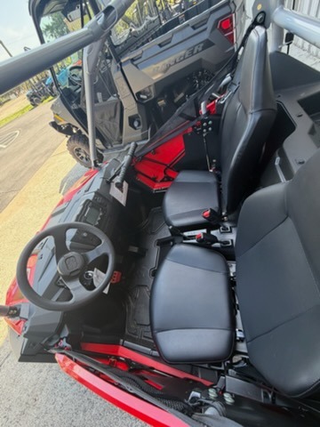 2026 Polaris RZR 200 EFI 4