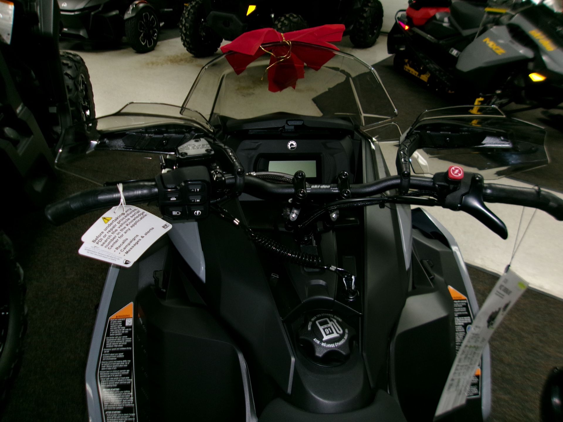 New 2026 Ski-Doo MXZ Adrenaline 137 850 E-TEC ES Ripsaw 1.25