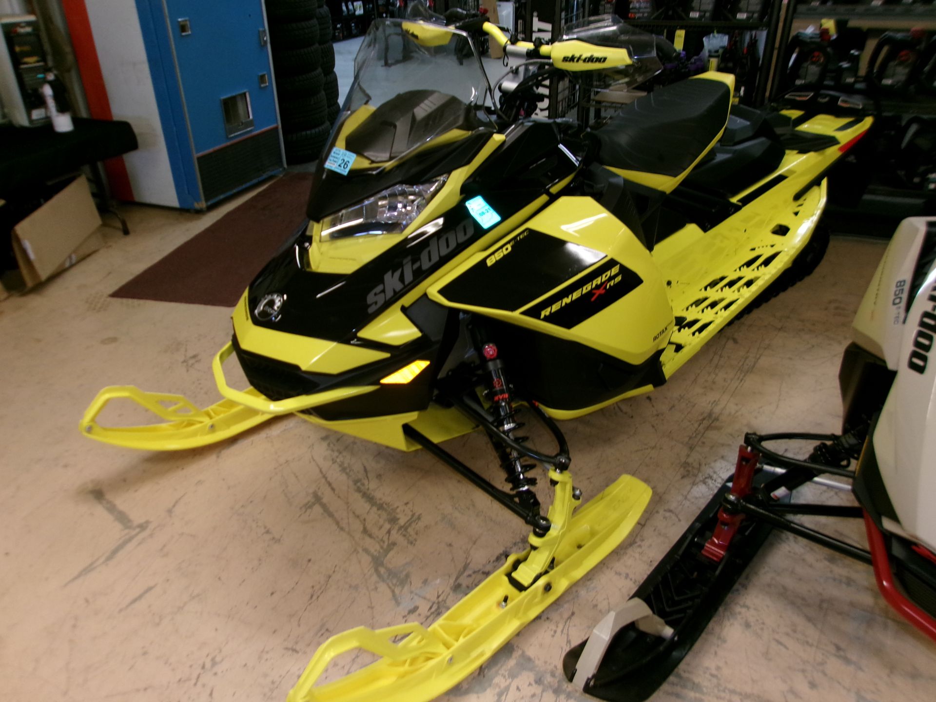 2021 Ski-Doo Renegade X-RS 850 E-TEC ES Ice Ripper XT 1.5 2