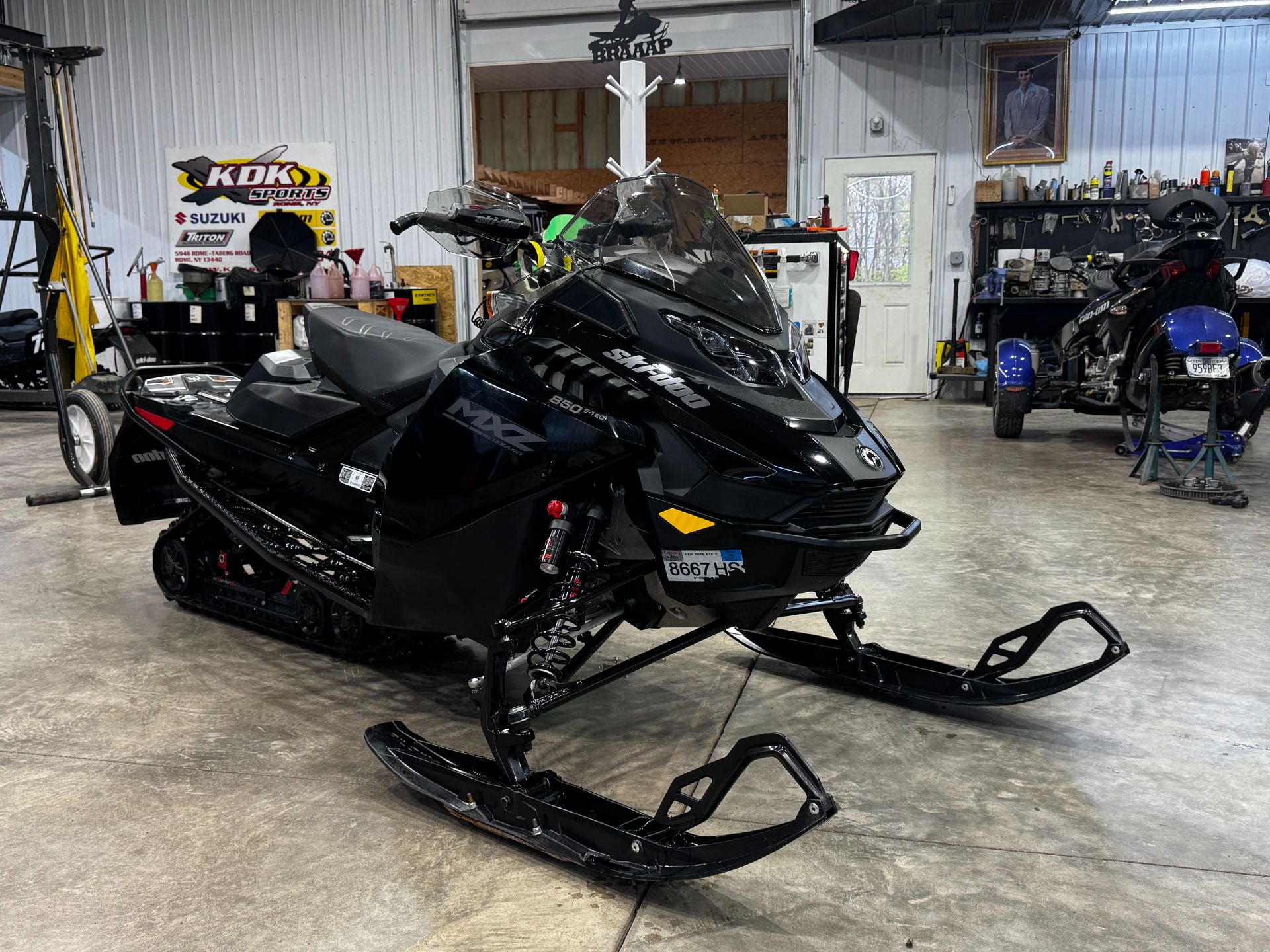 2023 MXZ Blizzard 850 E-TEC ES Ice Ripper XT 1.25
