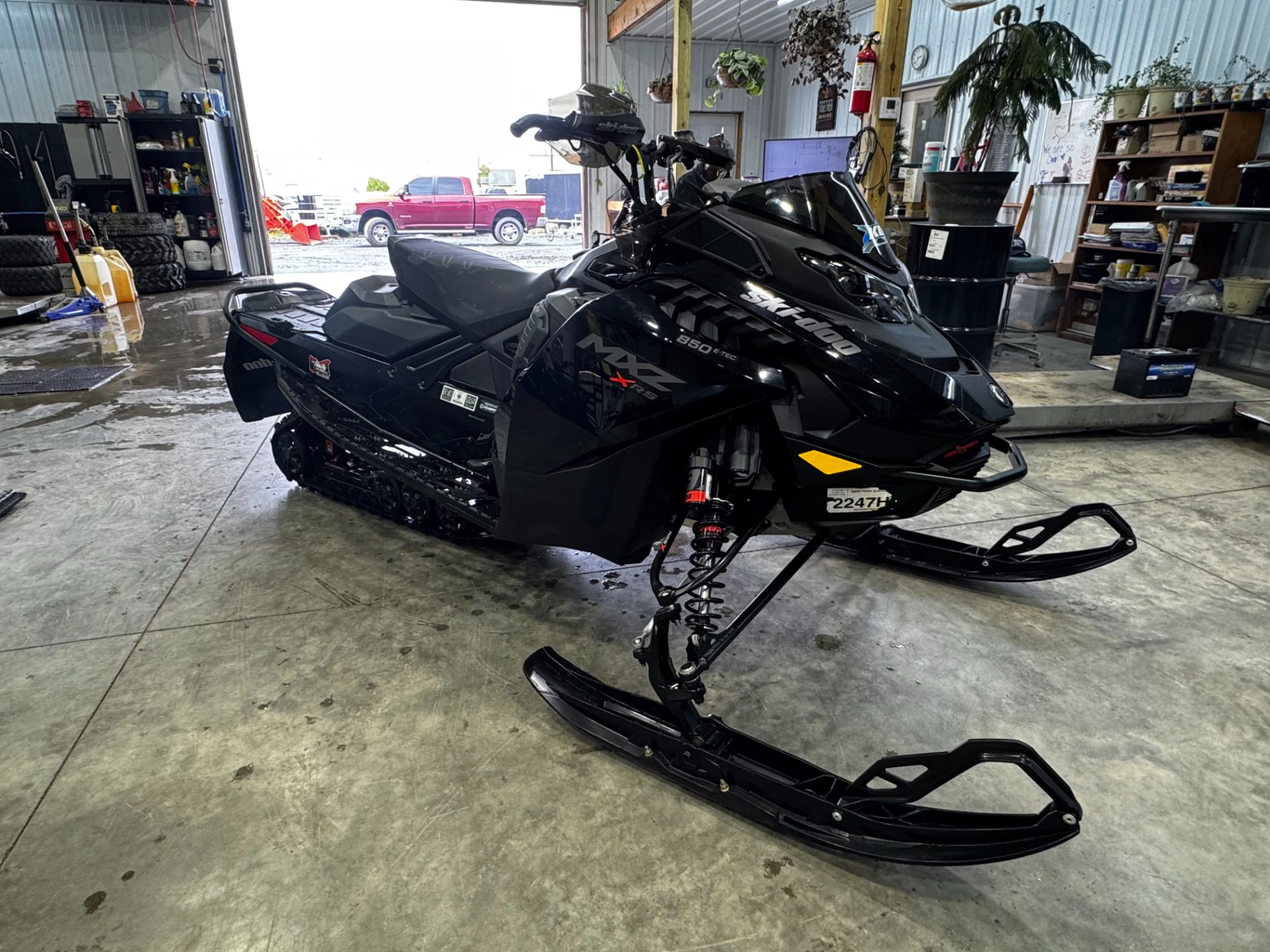 2023 MXZ X-RS 850 E-TEC ES w/ Smart-Shox Ice Ripper XT 