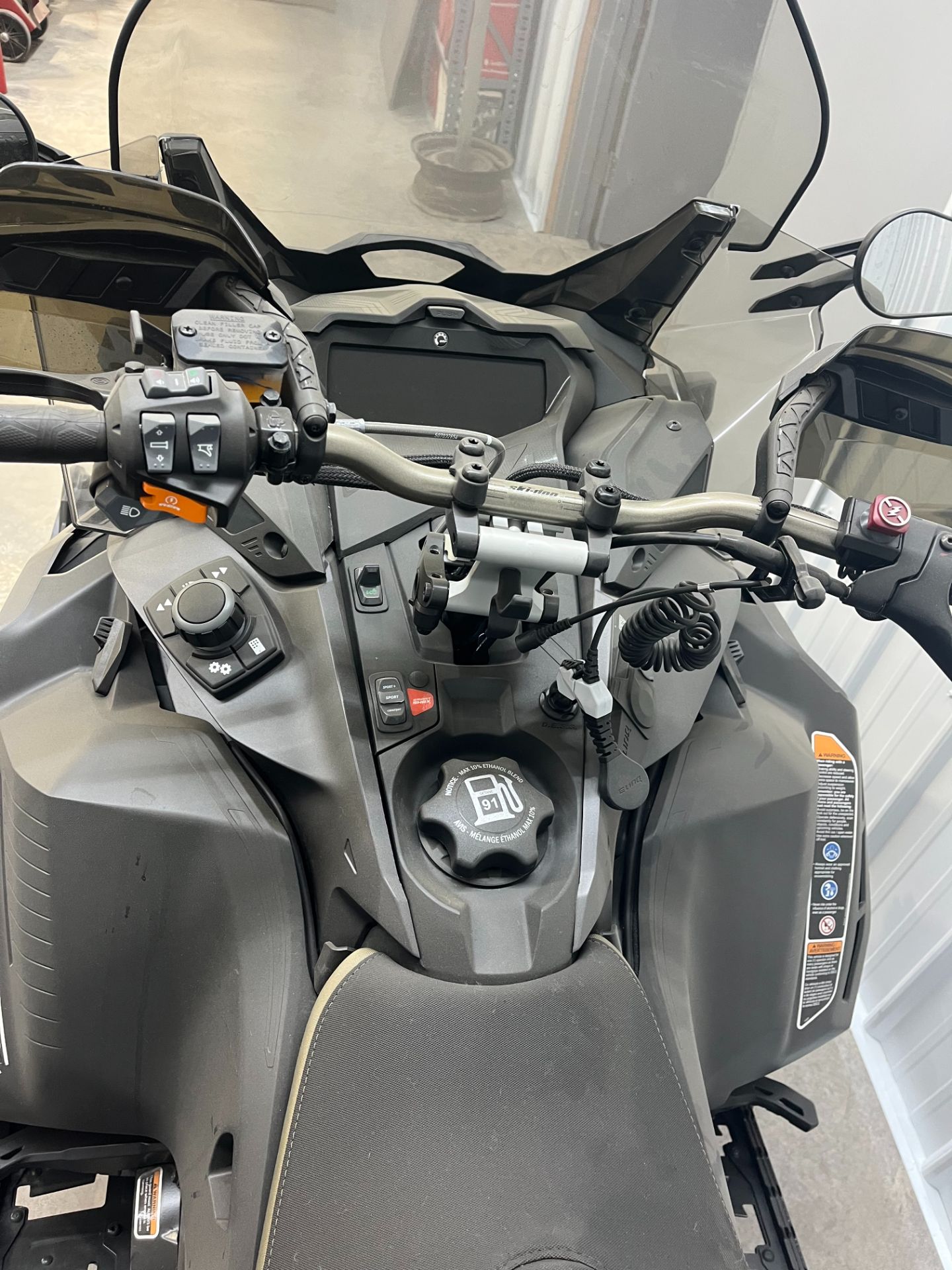 Used 2022 Ski-Doo Mach Z 900 ACE Turbo R ES w/ Smart-Shox, Ice