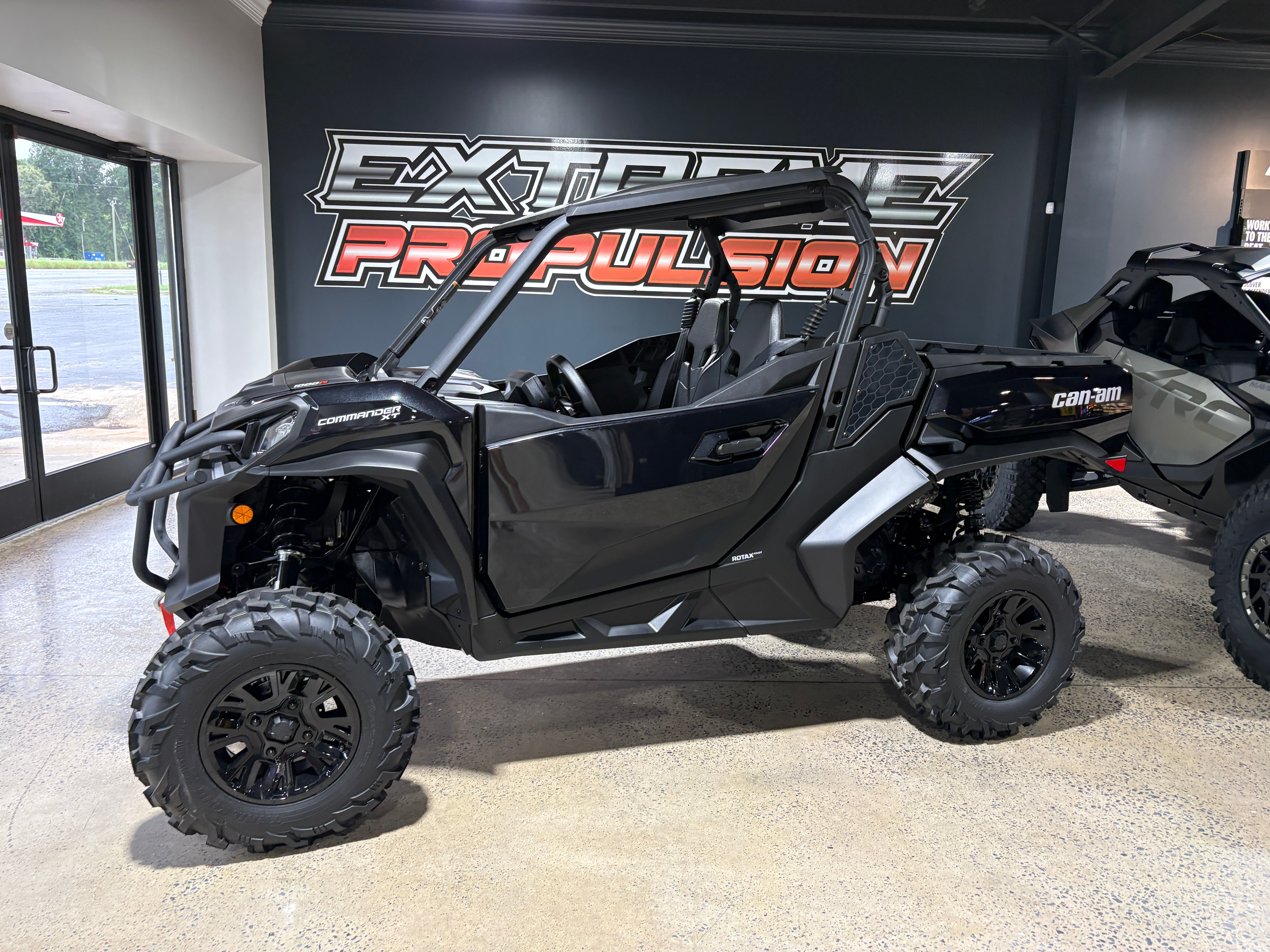 2026 Can-Am Commander XT 1000R