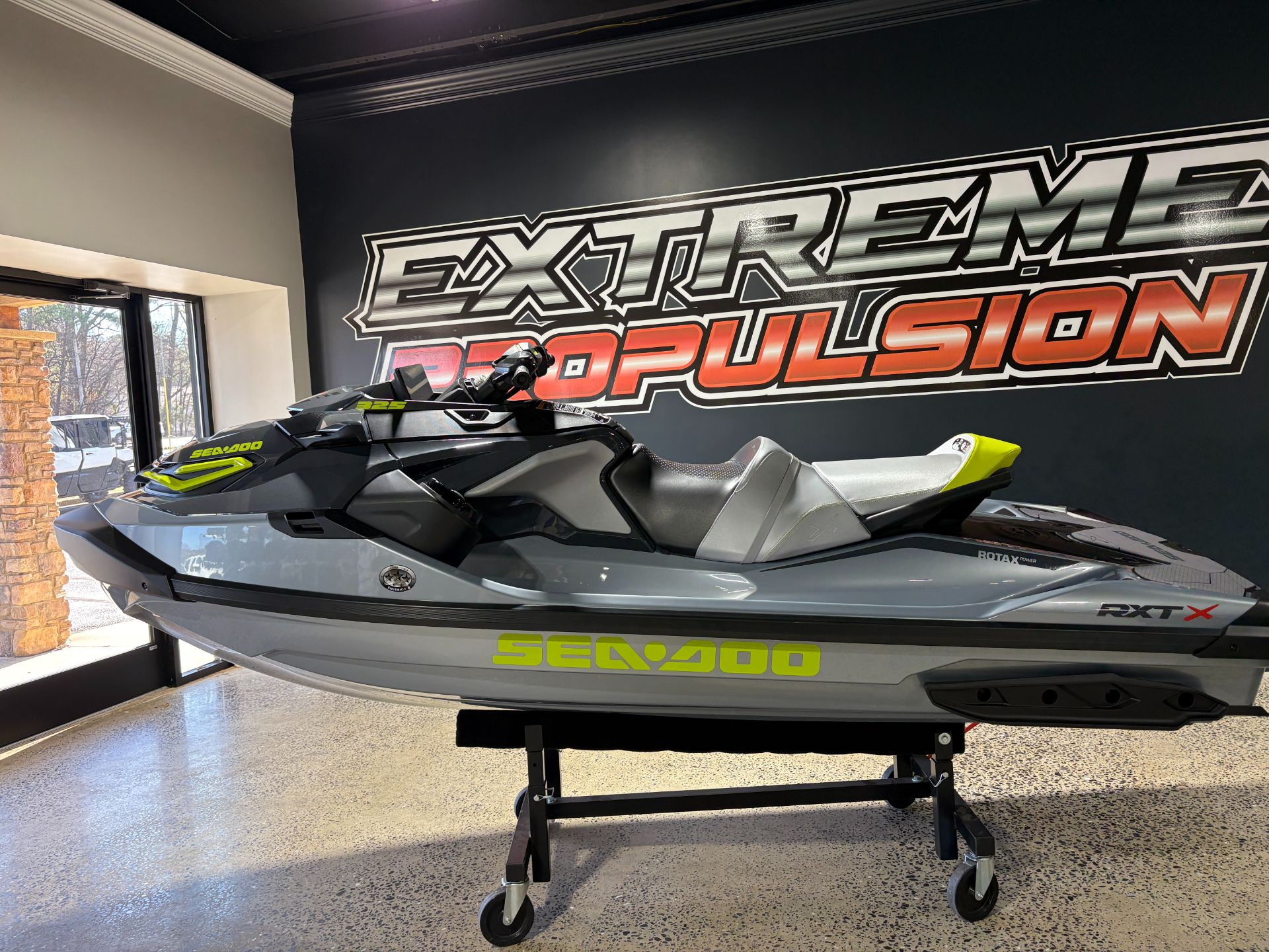 2026 Sea-Doo RXT-X 325 + Tech Package 8