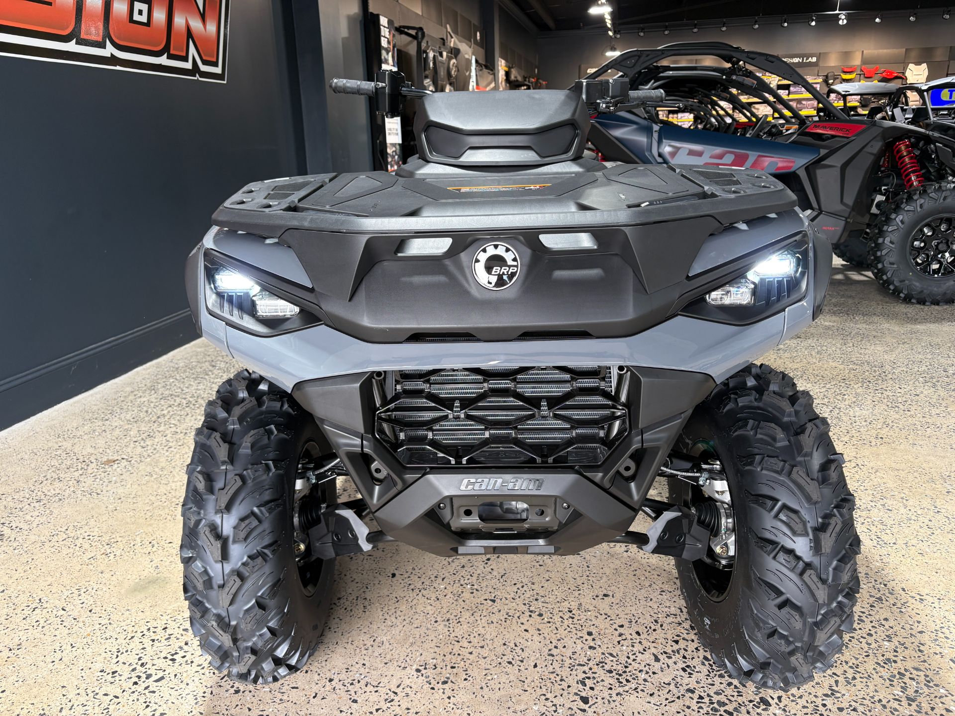 2026 Can-Am™ Outlander DPS 850 8