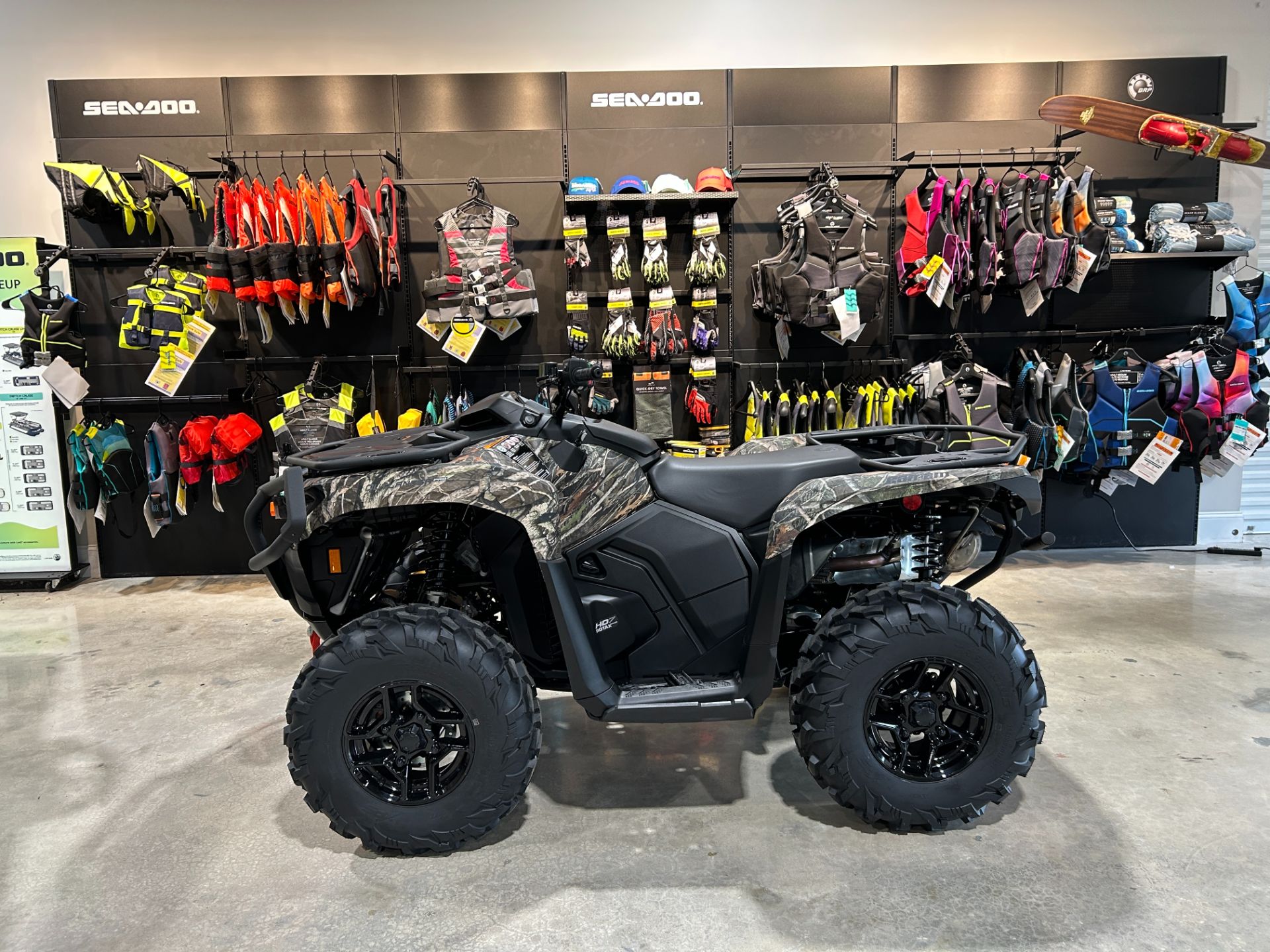 2026 Can-Am Outlander PRO Hunting Edition HD7