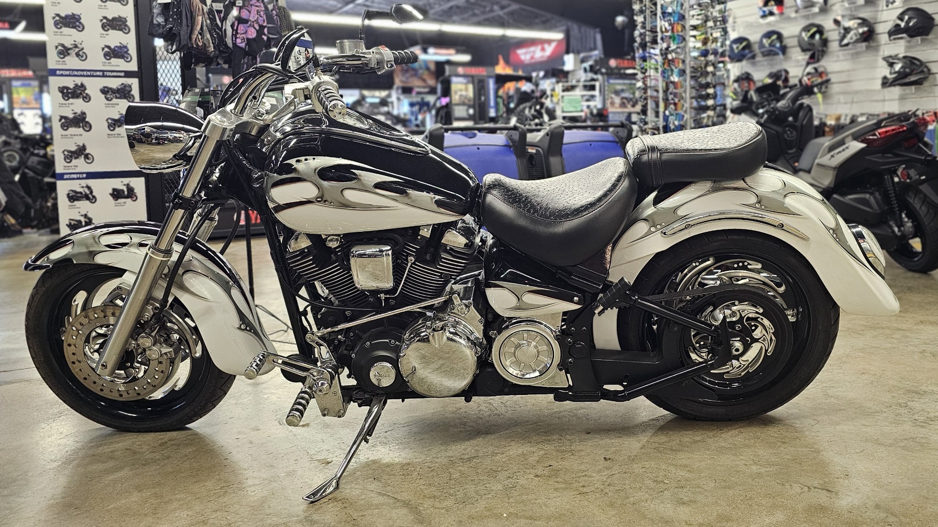 2005 Yamaha Road Star 2