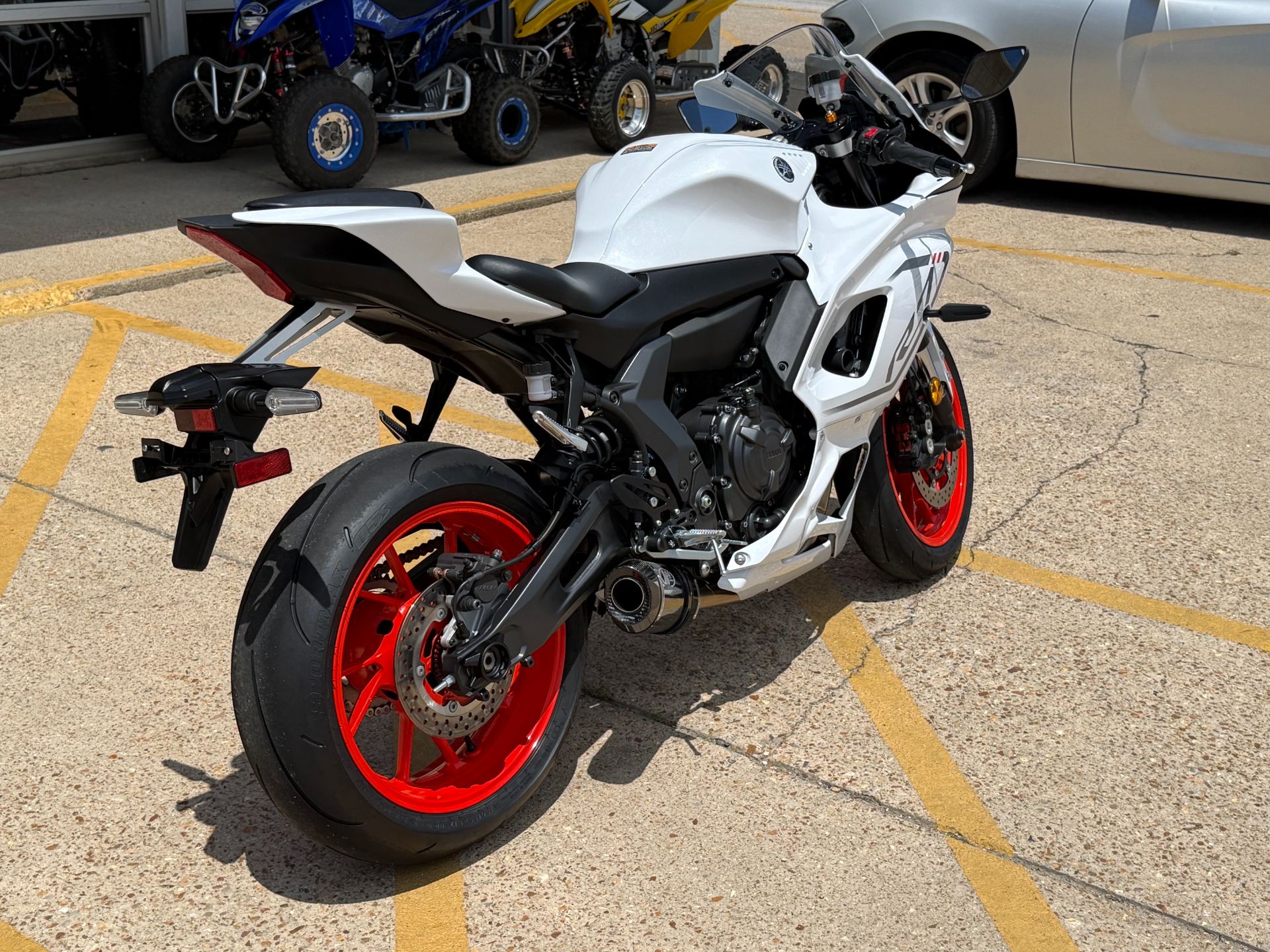 2023 Yamaha YZF-R7 3