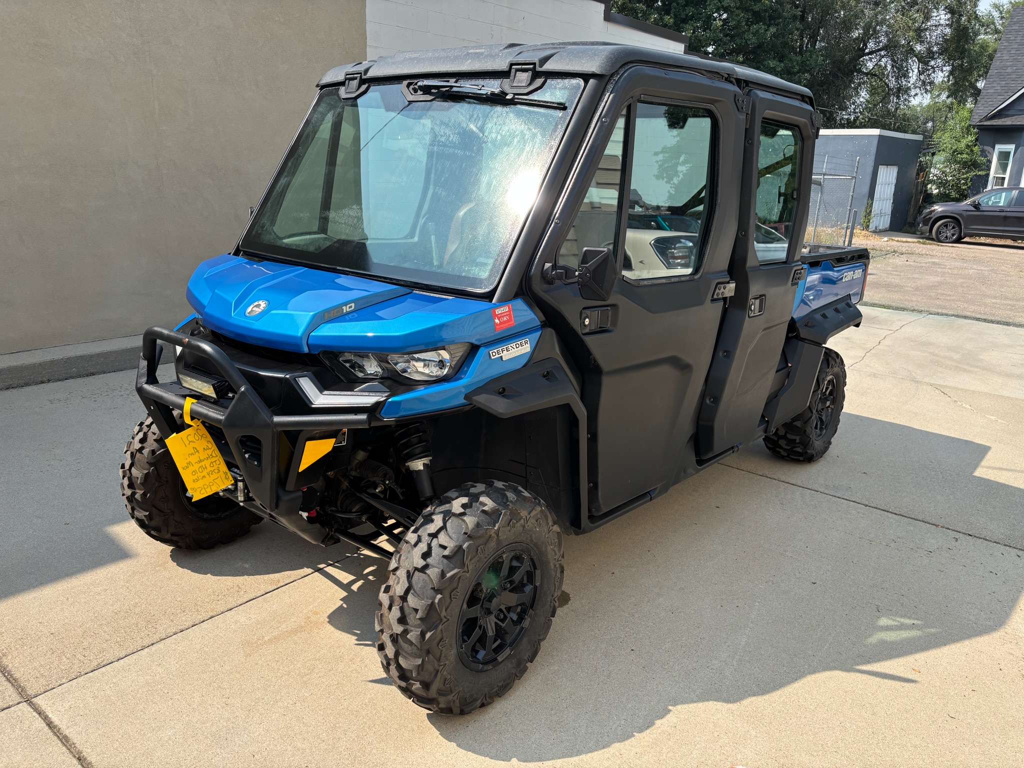 2021 Defender Max Limited HD10