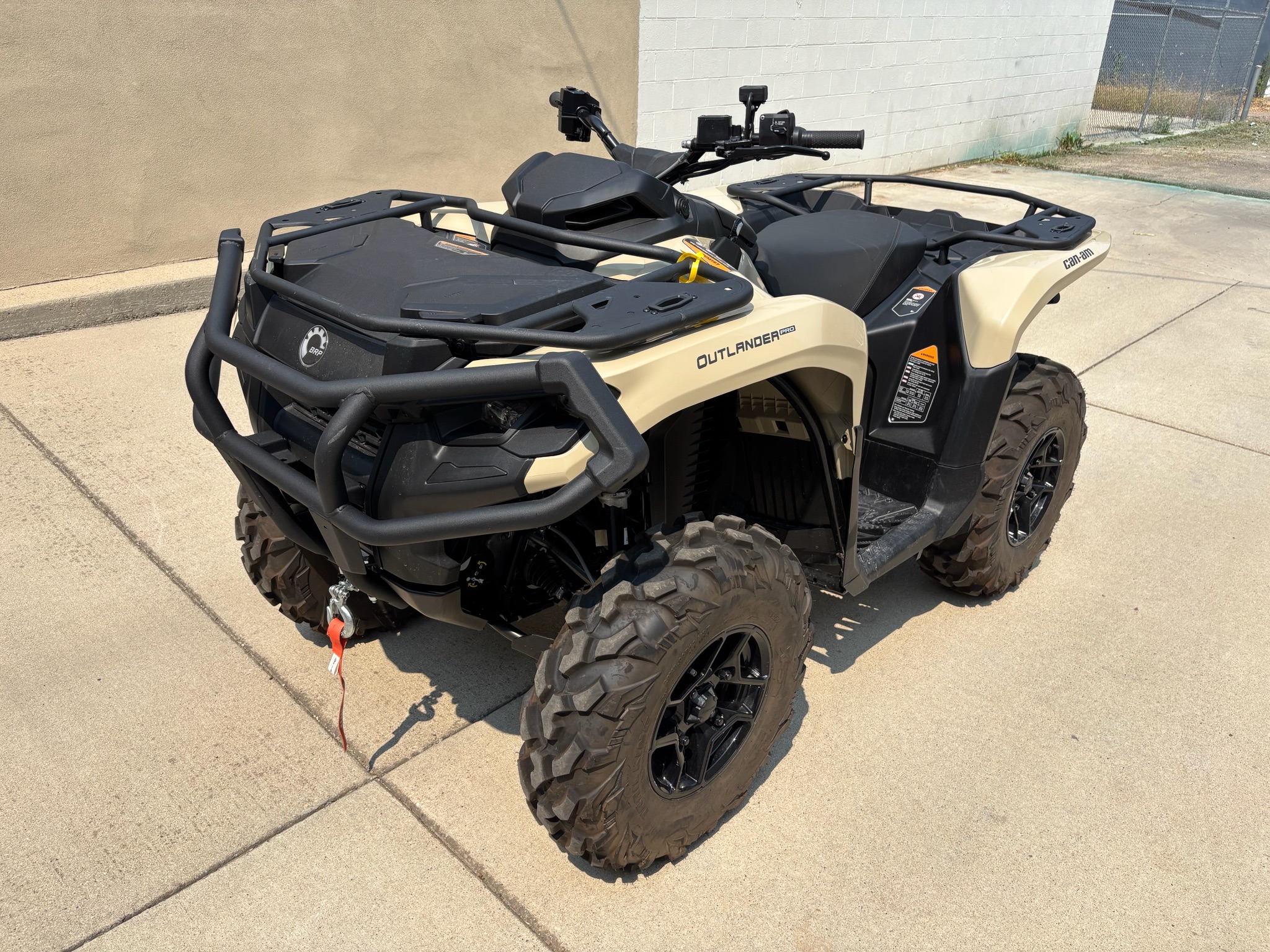 2026 Outlander PRO XU HD7