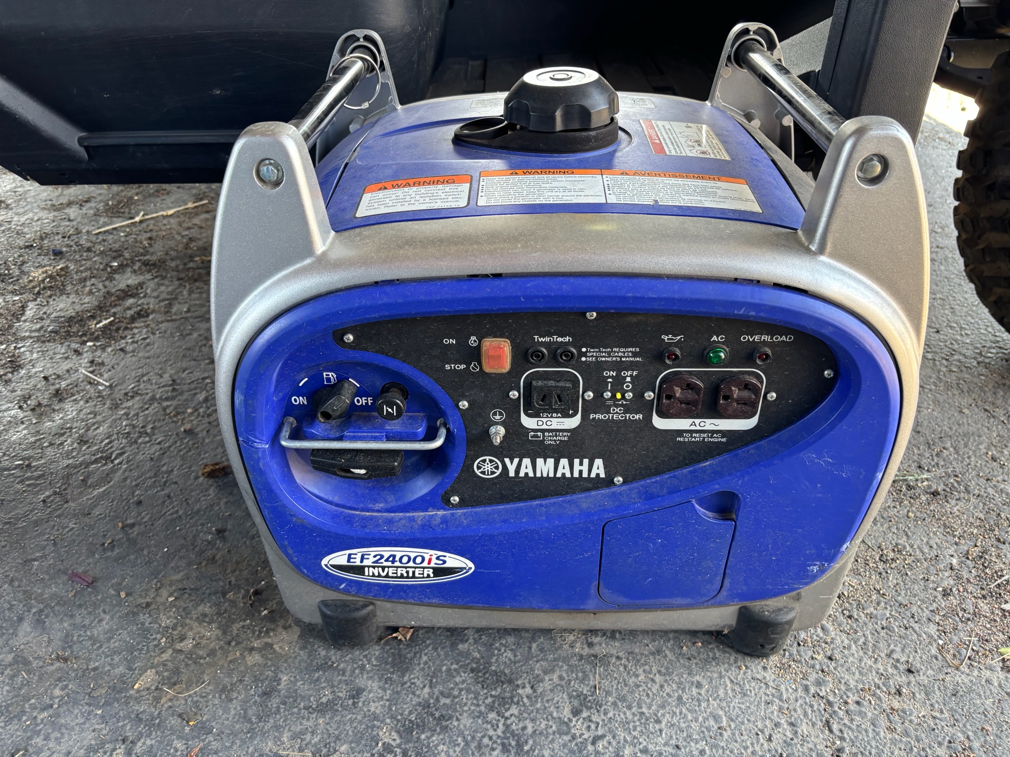 2018 EF2400IS