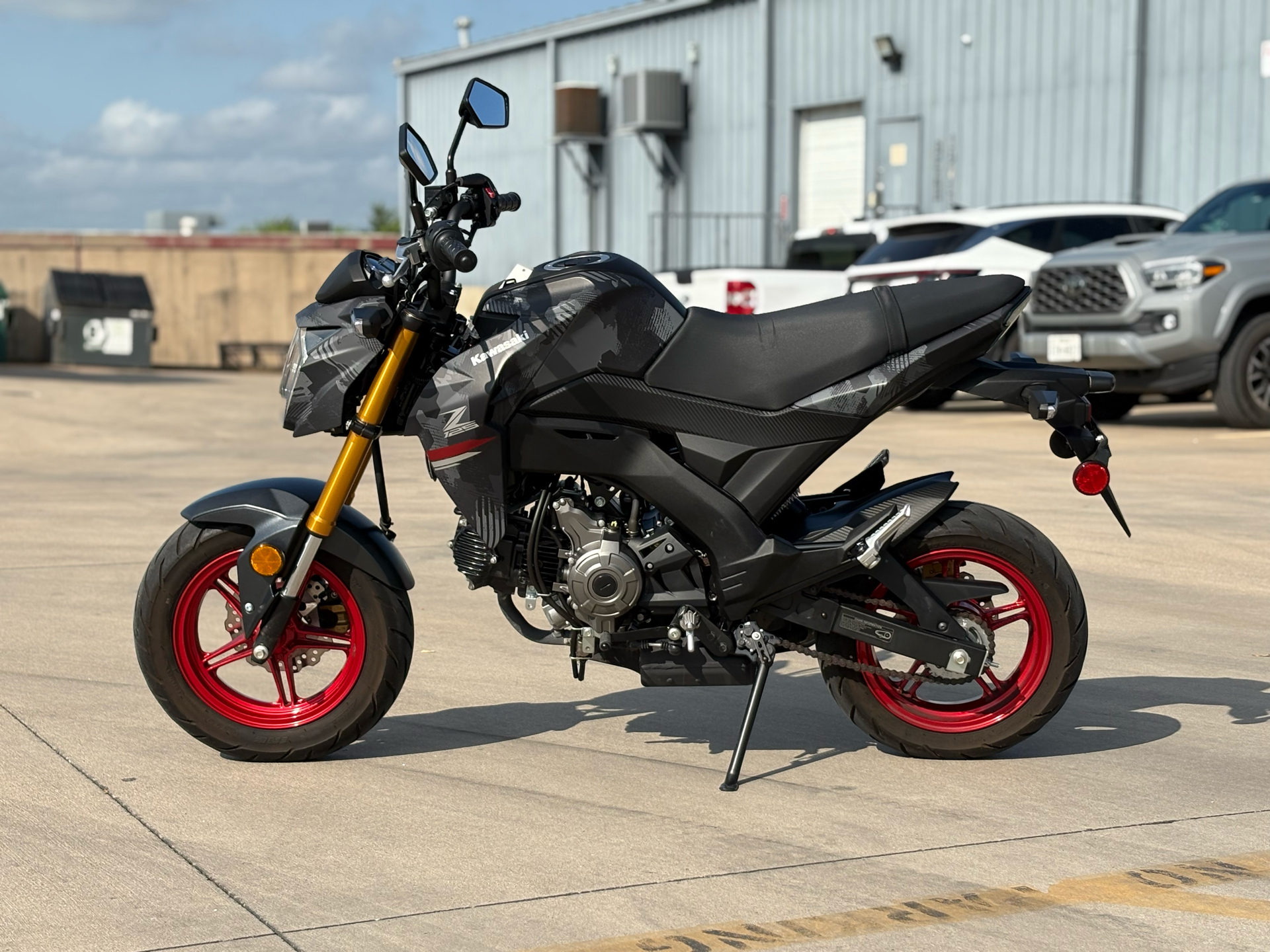 Used 2024 Kawasaki Z125 Pro Metallic Matte Dark Gray