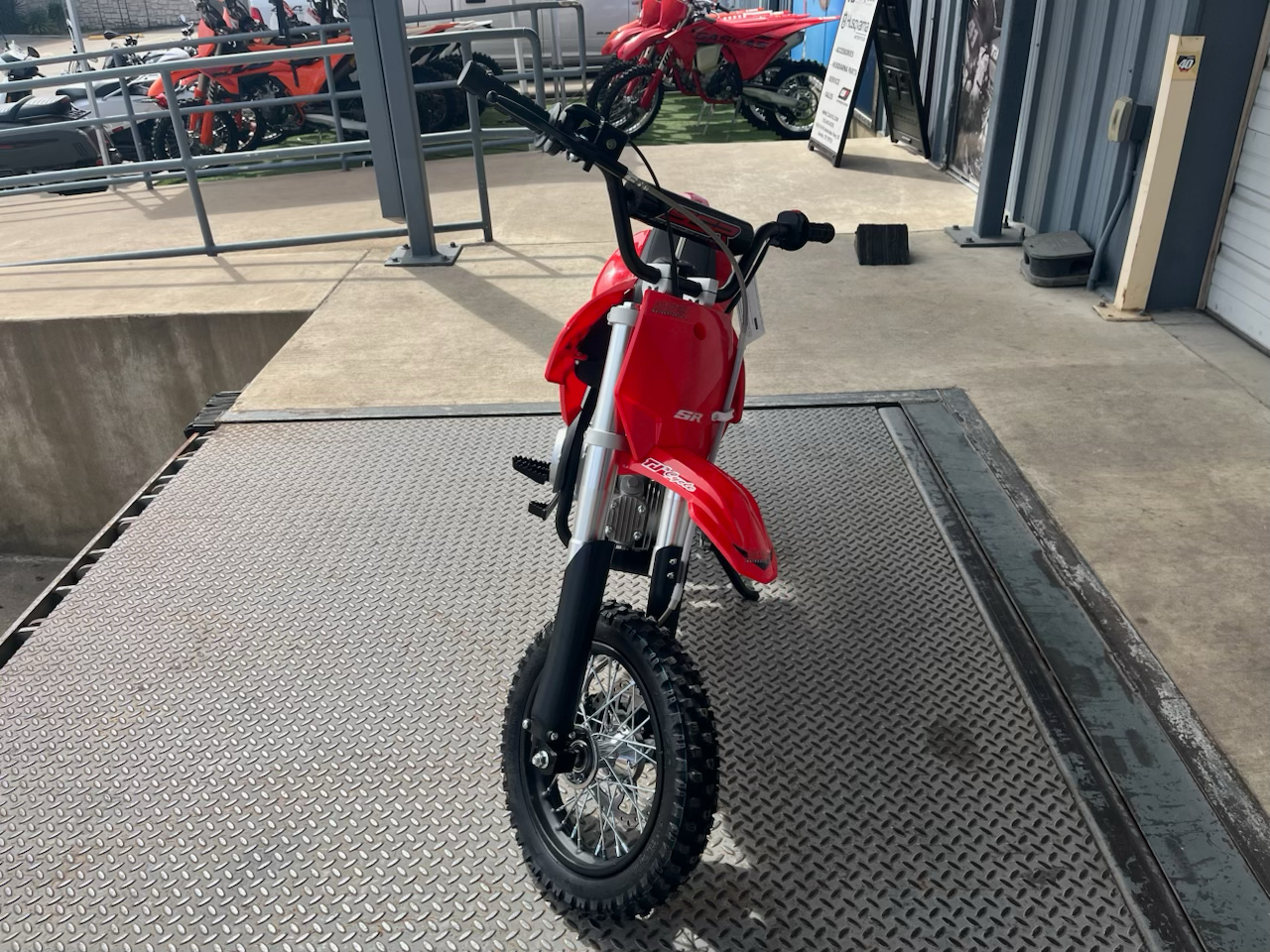 2025  SR110SE 8