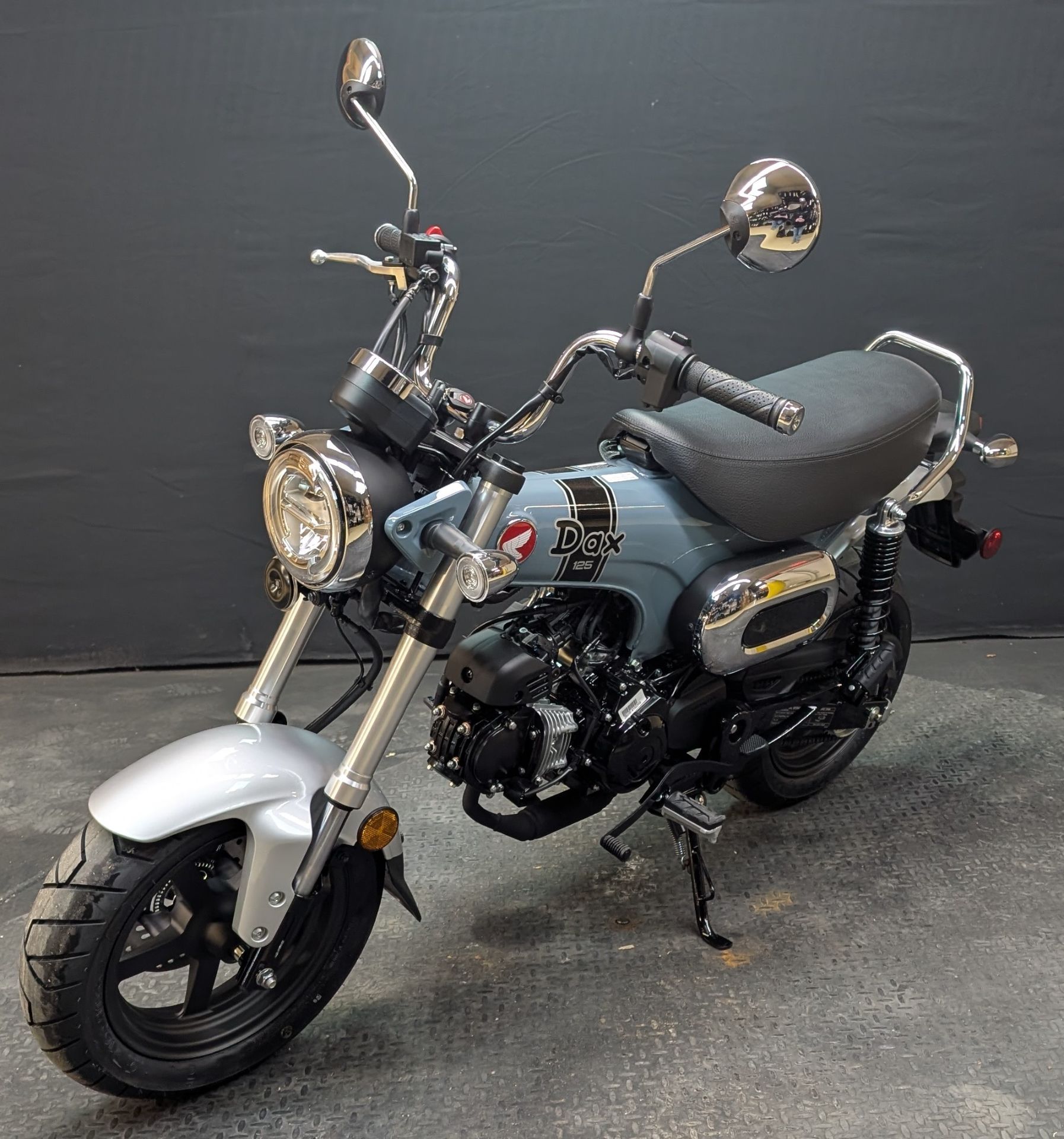 2025 Honda Dax 125 4