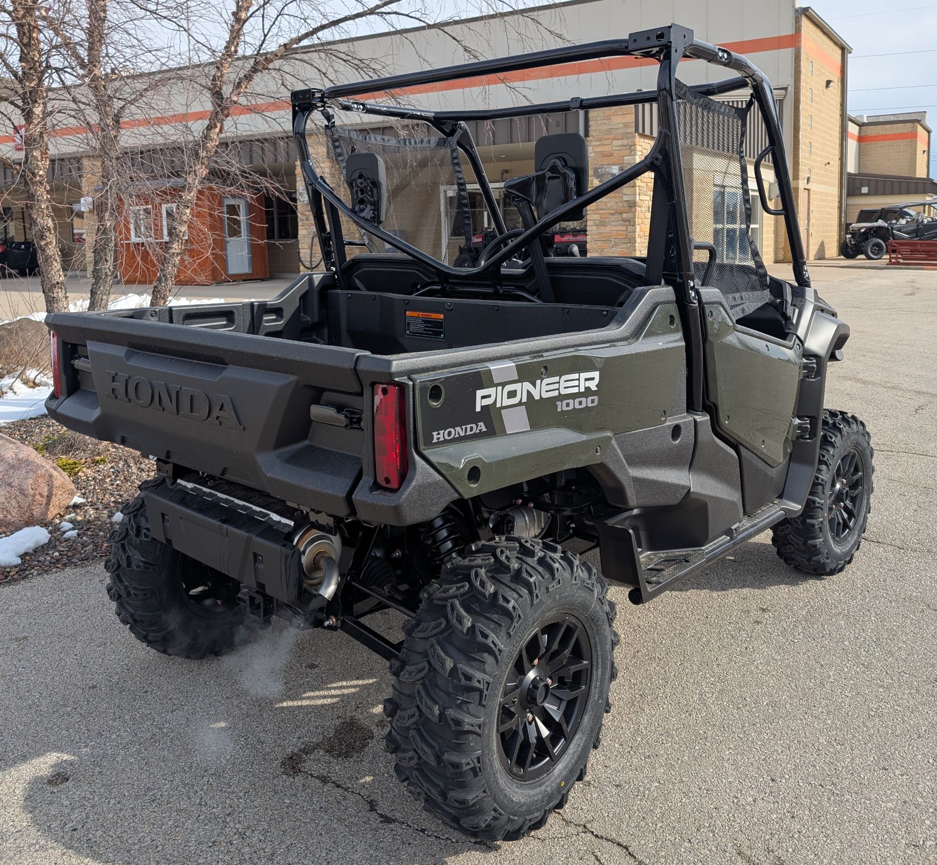 2025 Honda Pioneer 1000 Deluxe 8