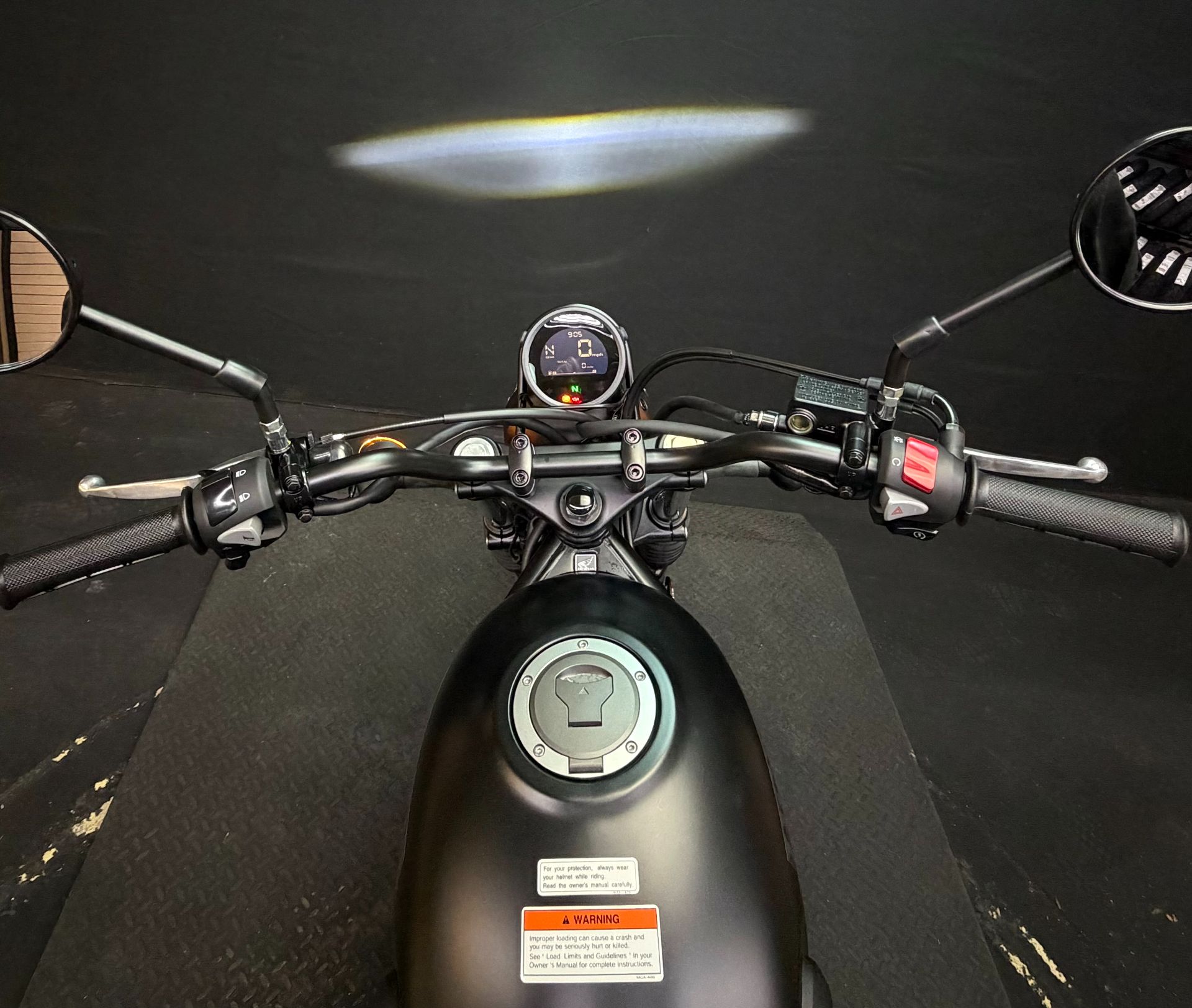 2025 Honda SCL500 8