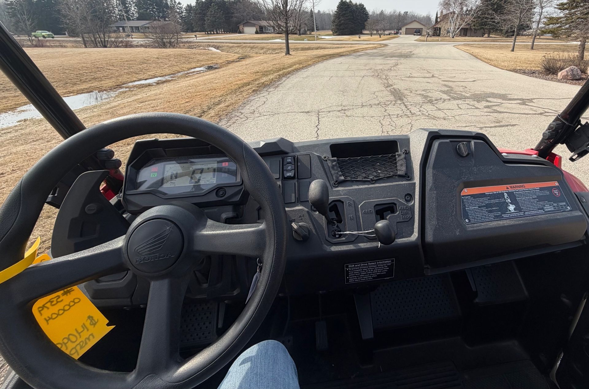 2025 Honda Pioneer 700 Deluxe 6