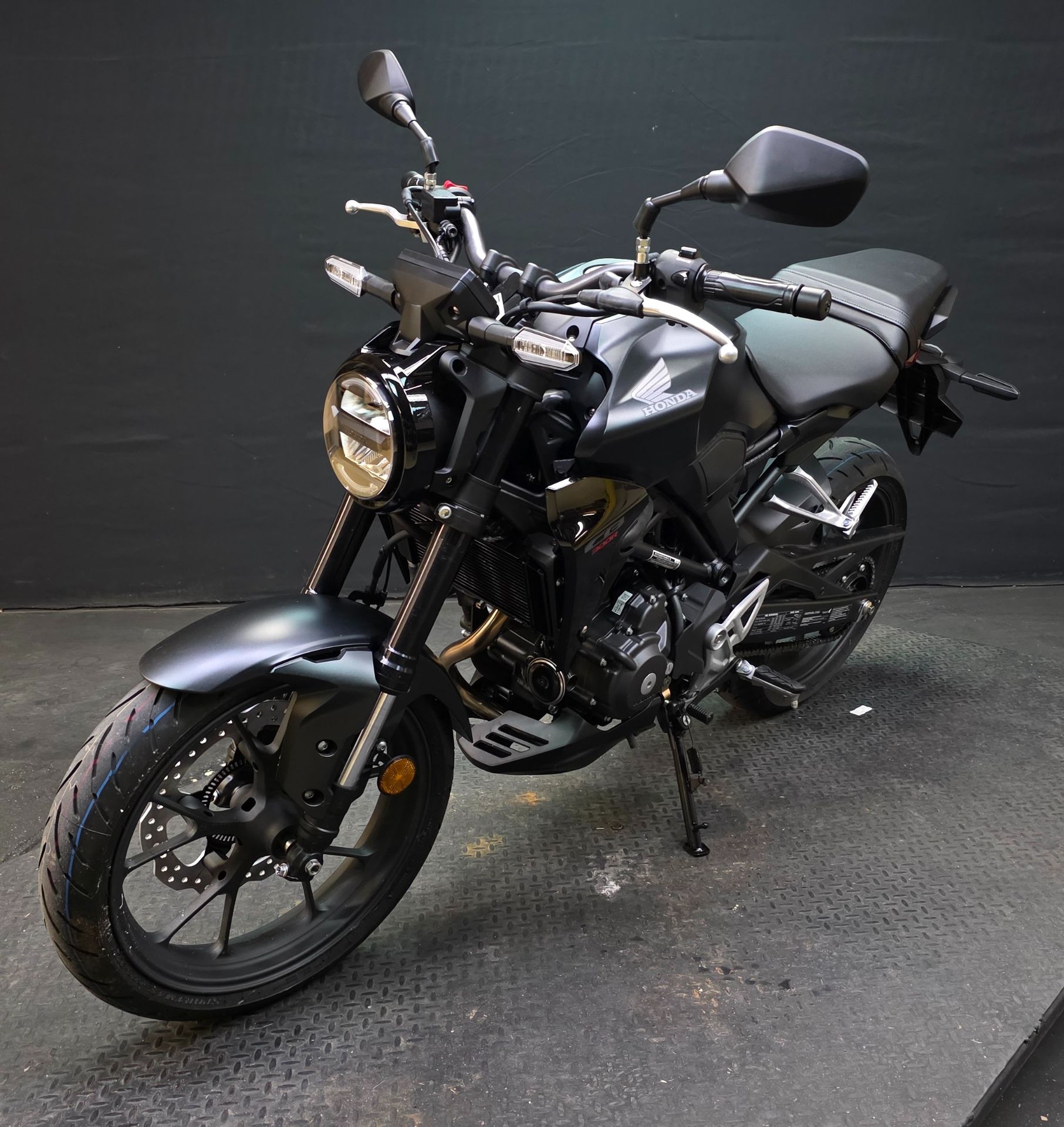 2025 Honda CB300R ABS 4