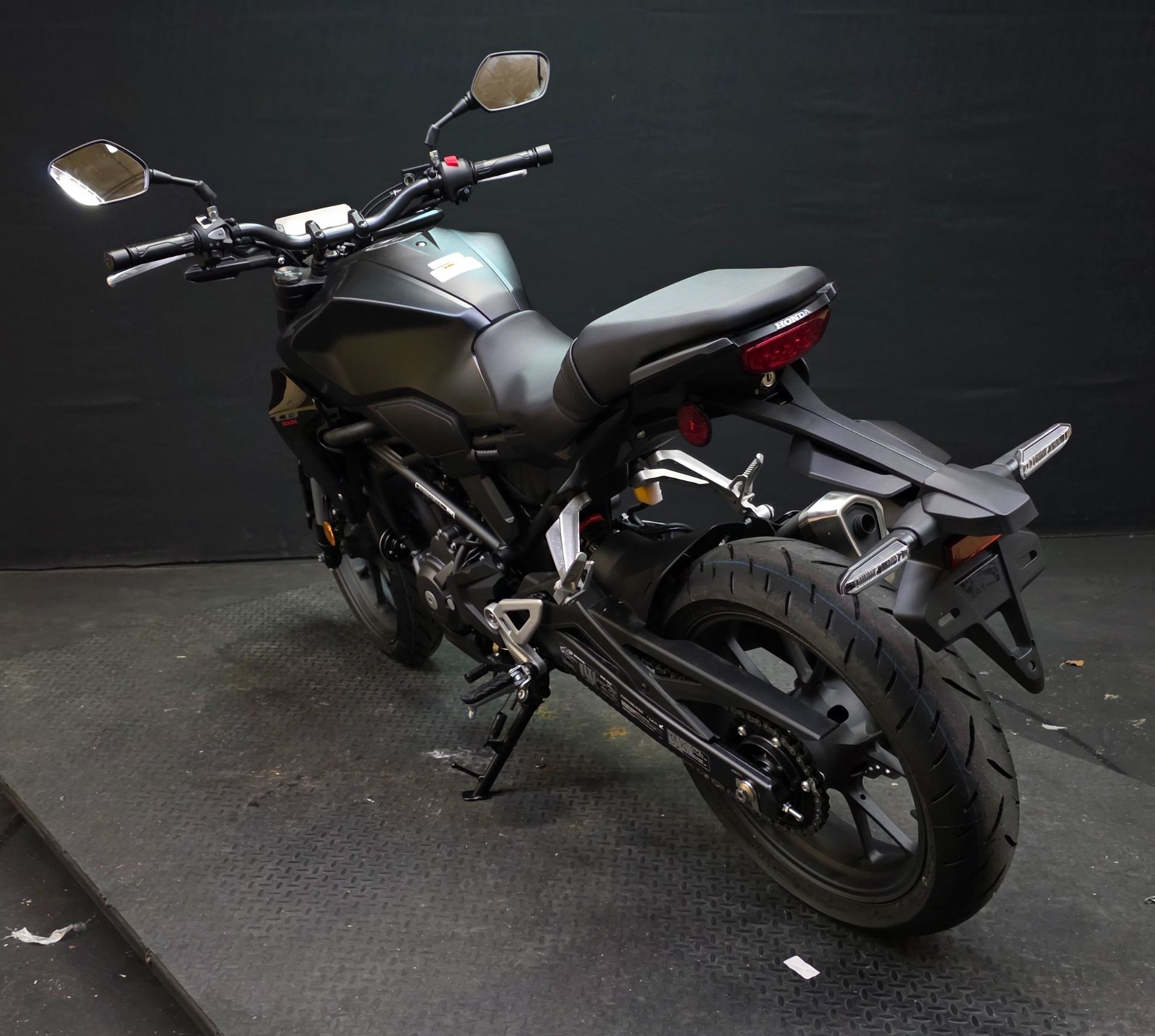 2025 Honda CB300R ABS 6