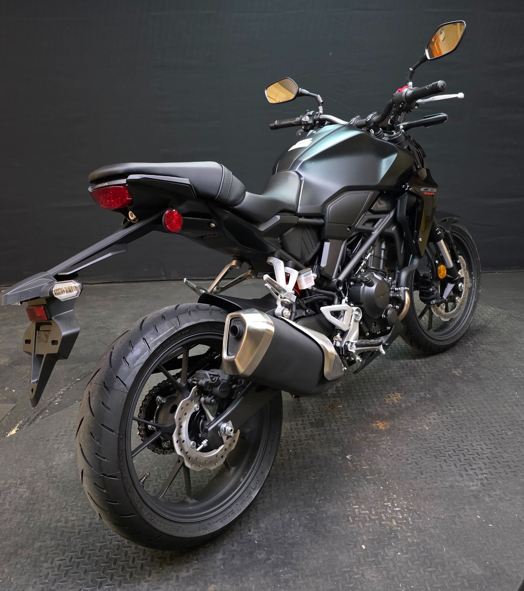 2025 Honda CB300R ABS 9