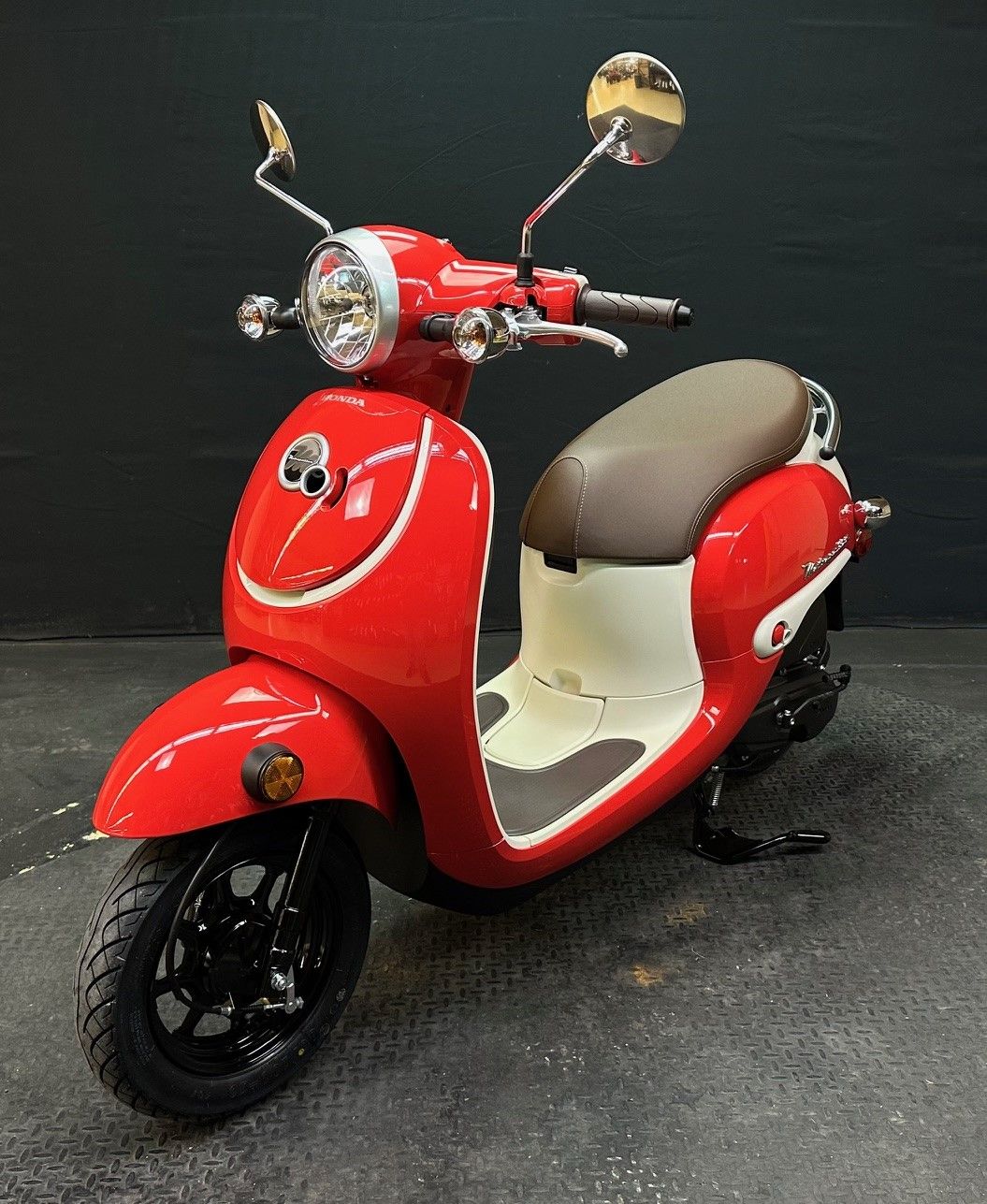 2025 Honda Metropolitan 4