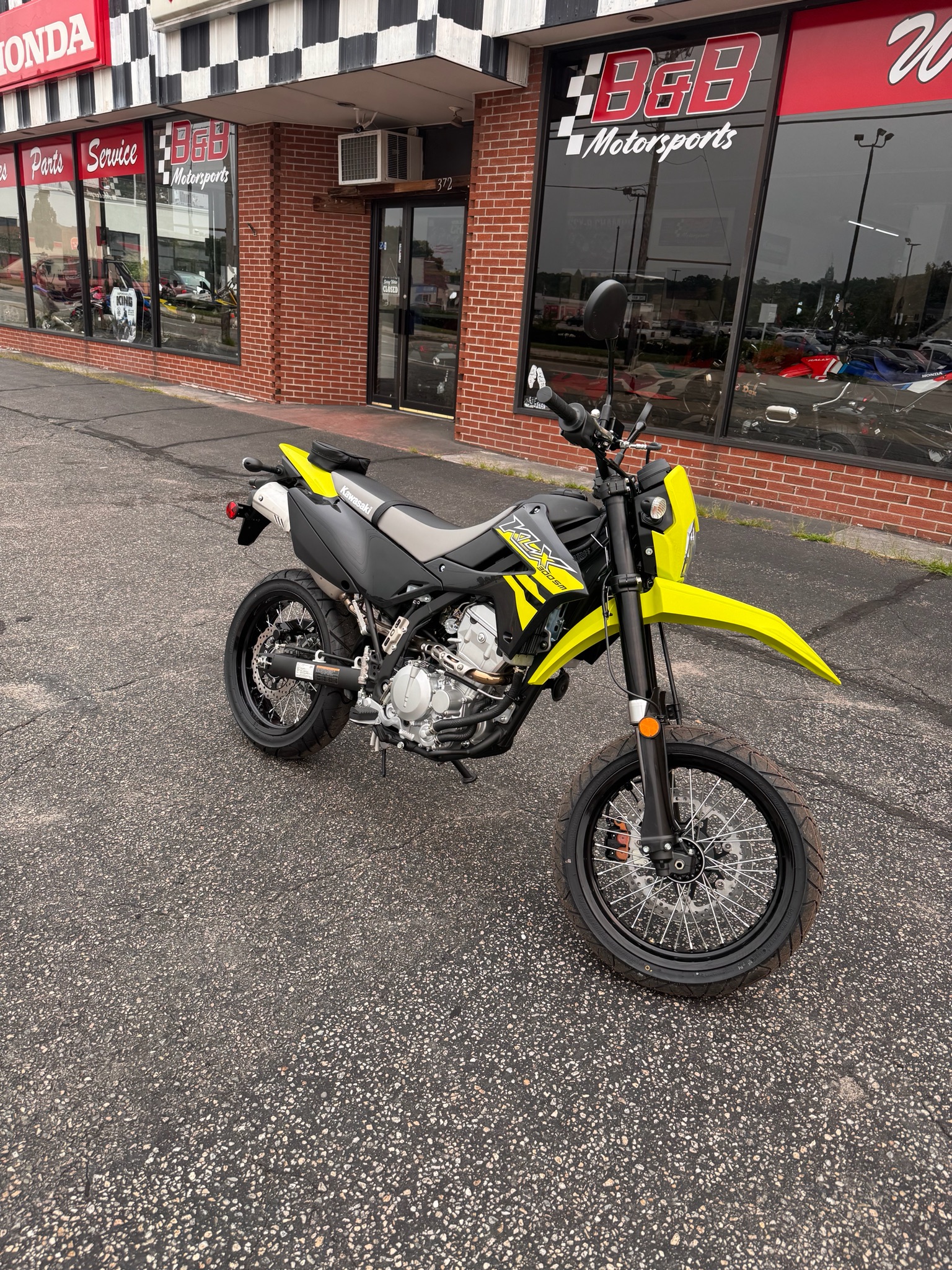 2026 Kawasaki KLX®300SM 4