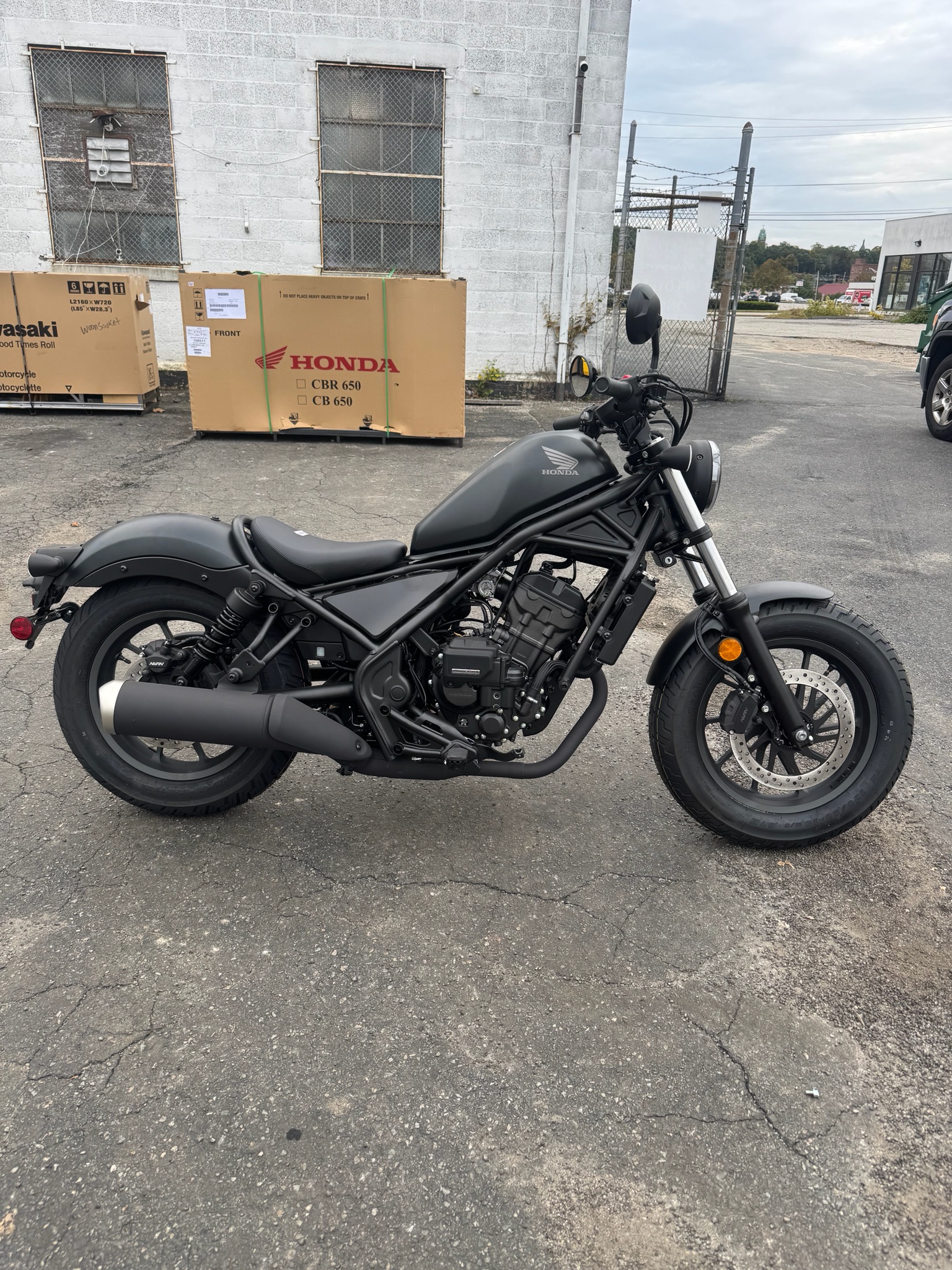 2026 Rebel 300 E-Clutch