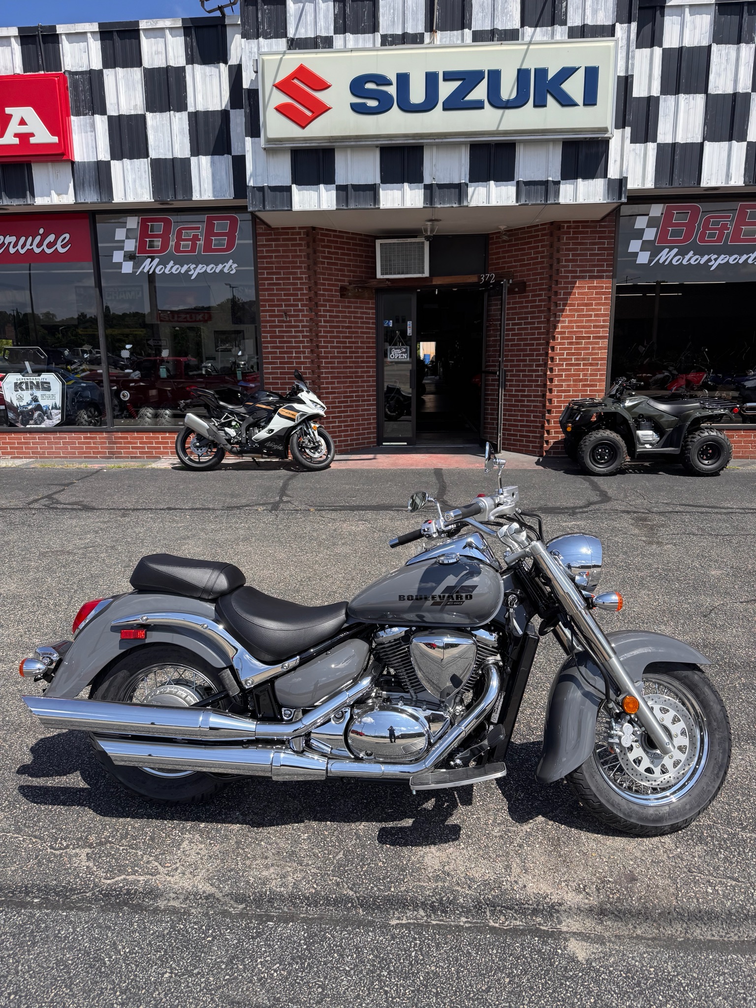 2025 Suzuki Boulevard C50