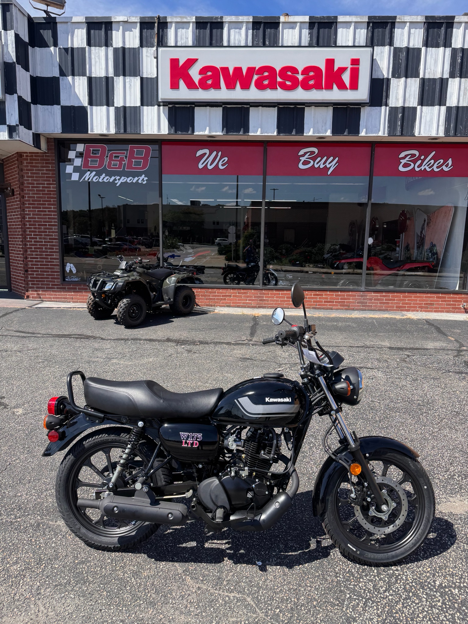 2026 Kawasaki W175 LTD