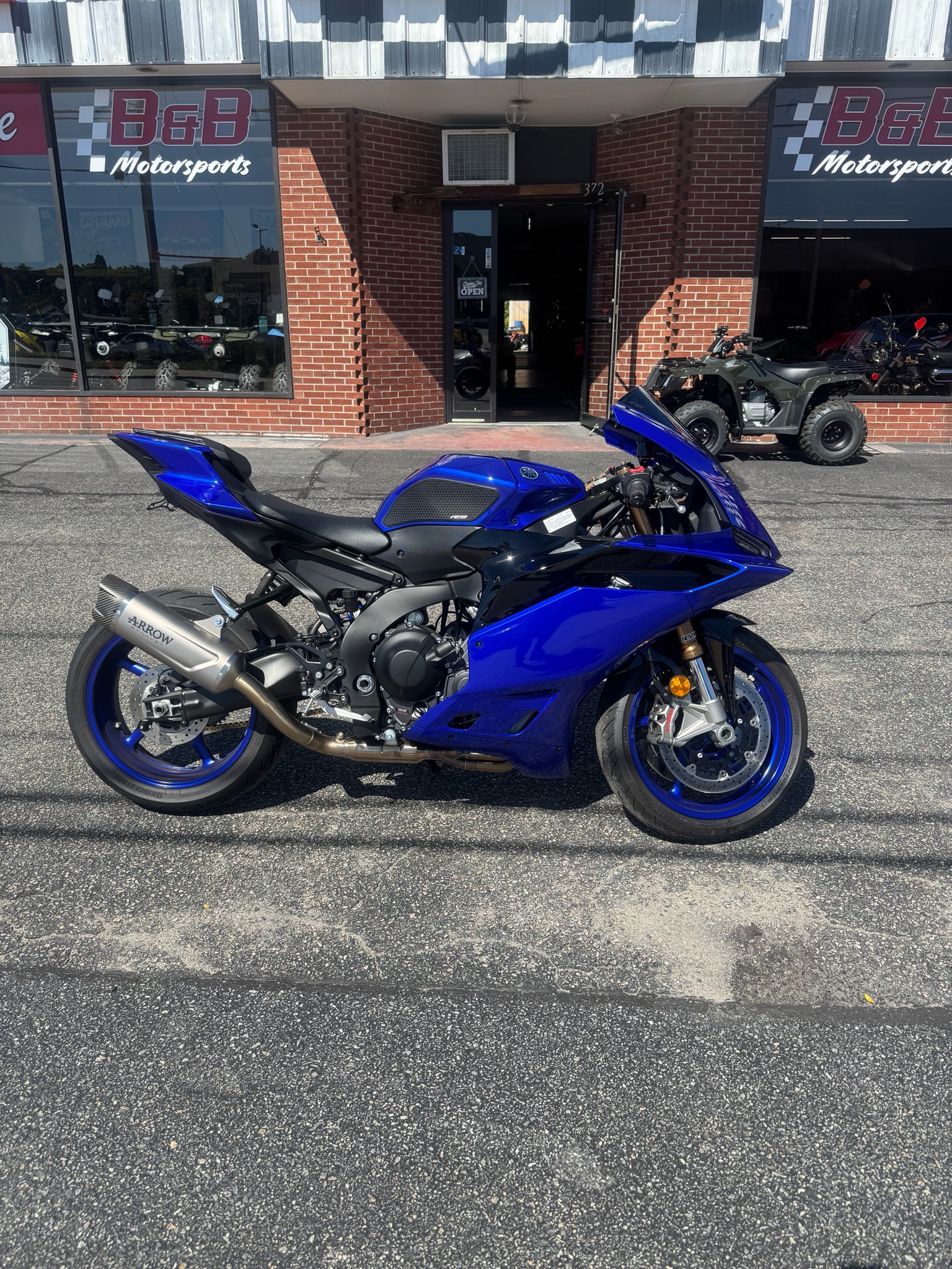2025 Yamaha YZF-R9